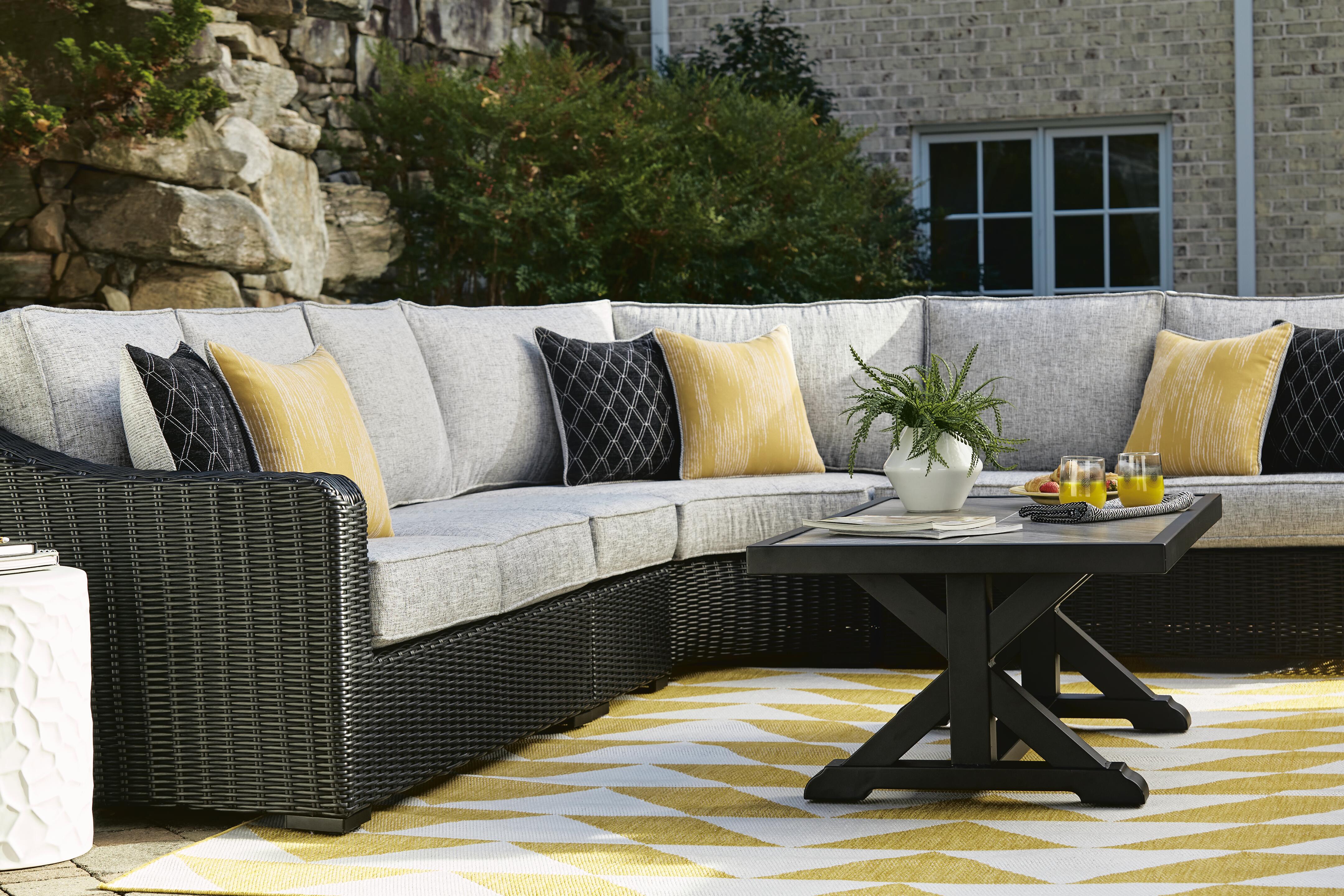 Beachcroft 4-Piece Outdoor Sectional - image 11