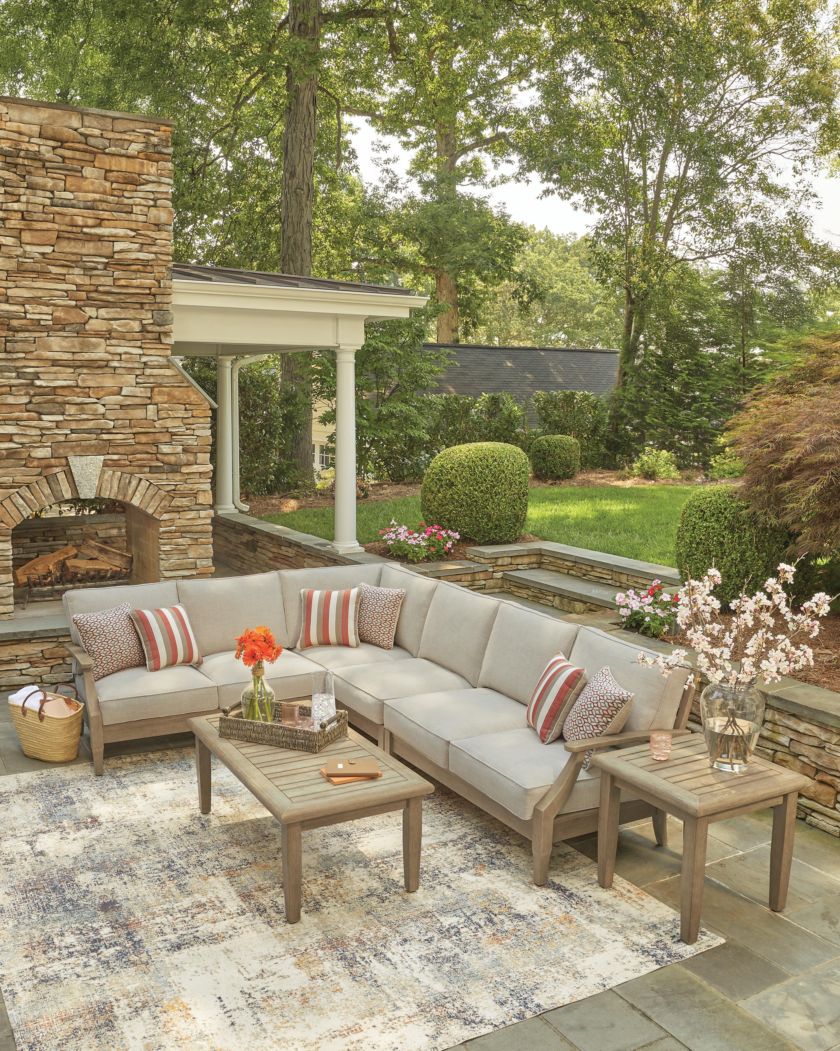 Clare View 4-Piece Outdoor Sectional - image 4