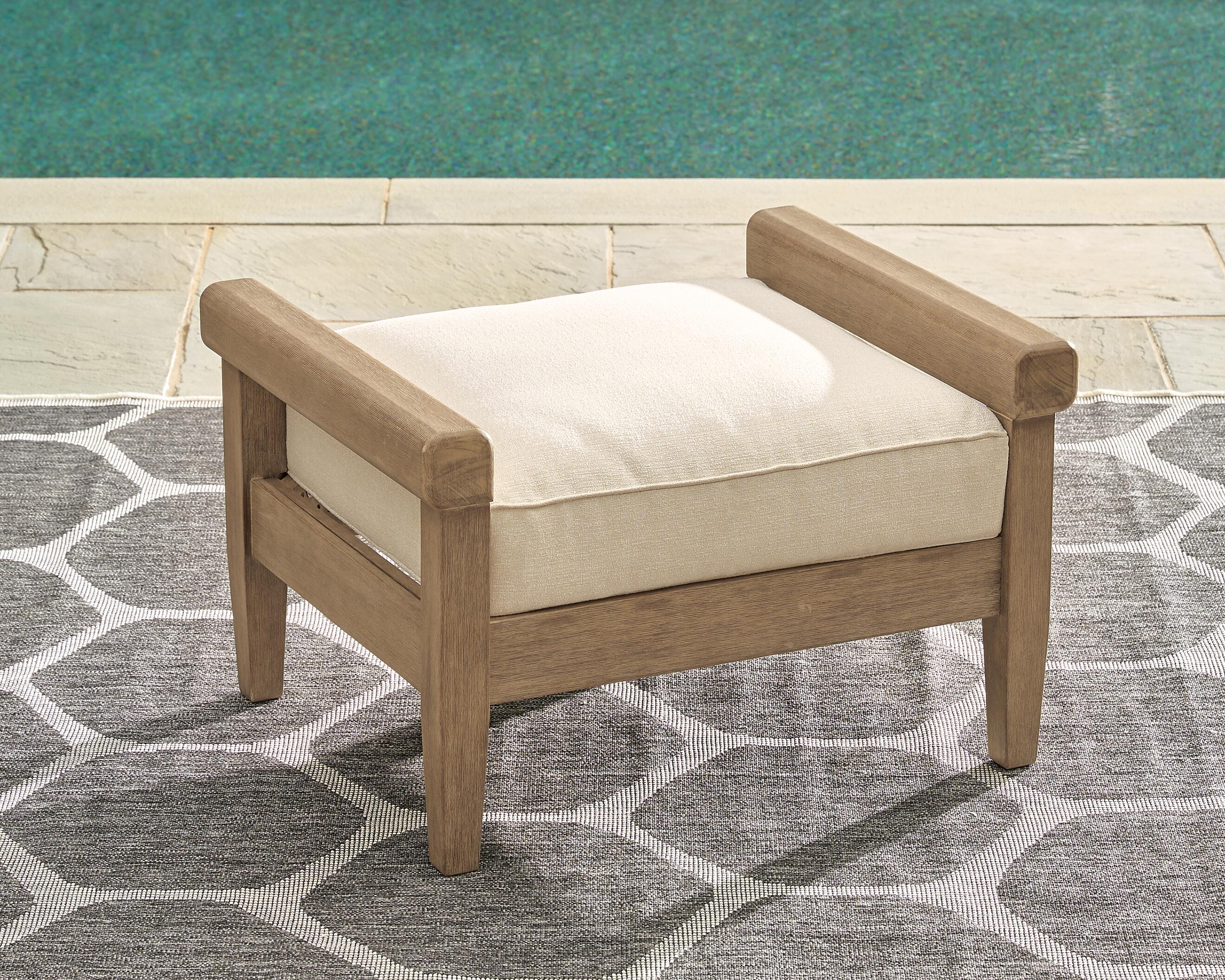 Gerianne Ottoman with Cushion - image 1