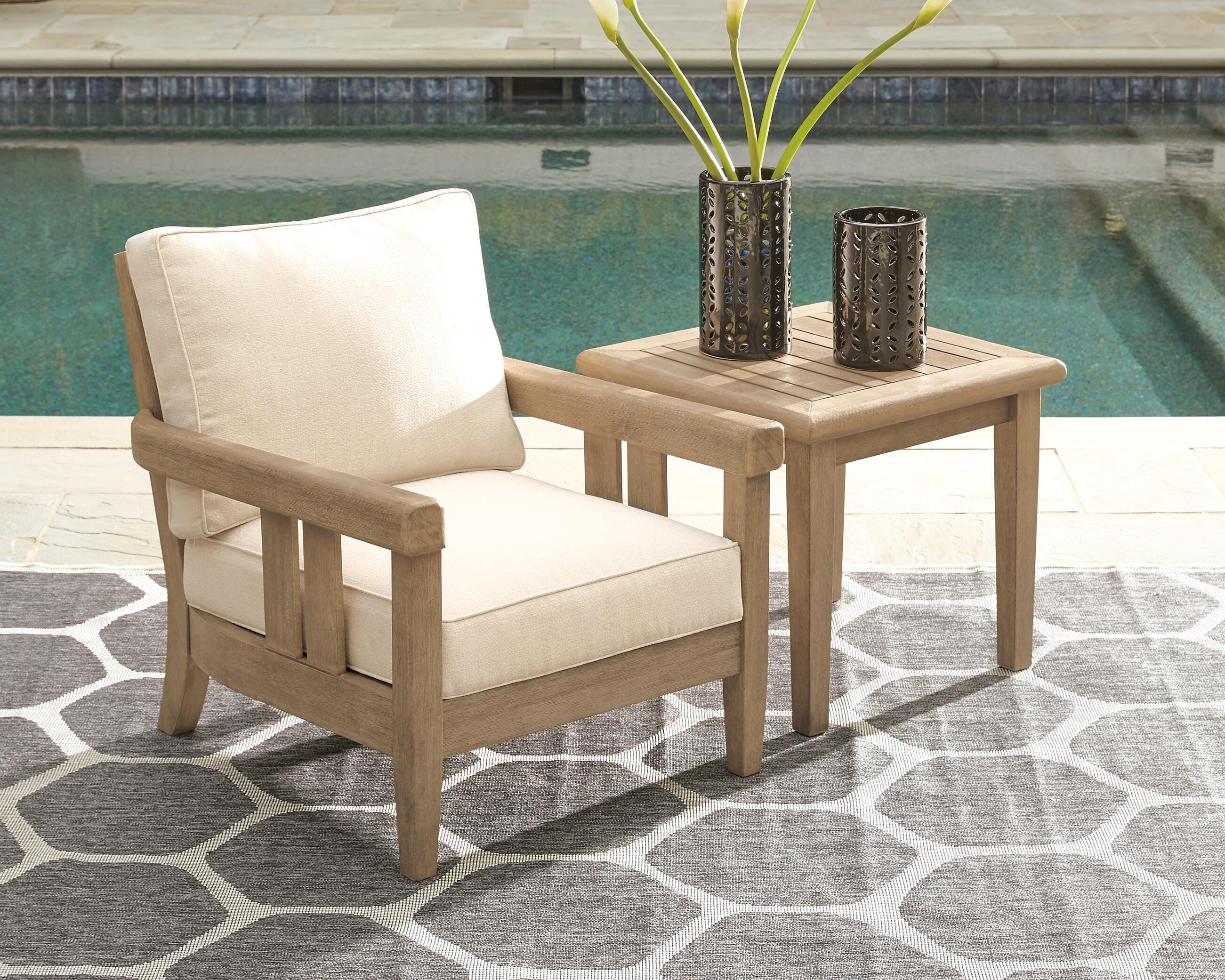 Gerianne Lounge Chair with Cushion - image 1