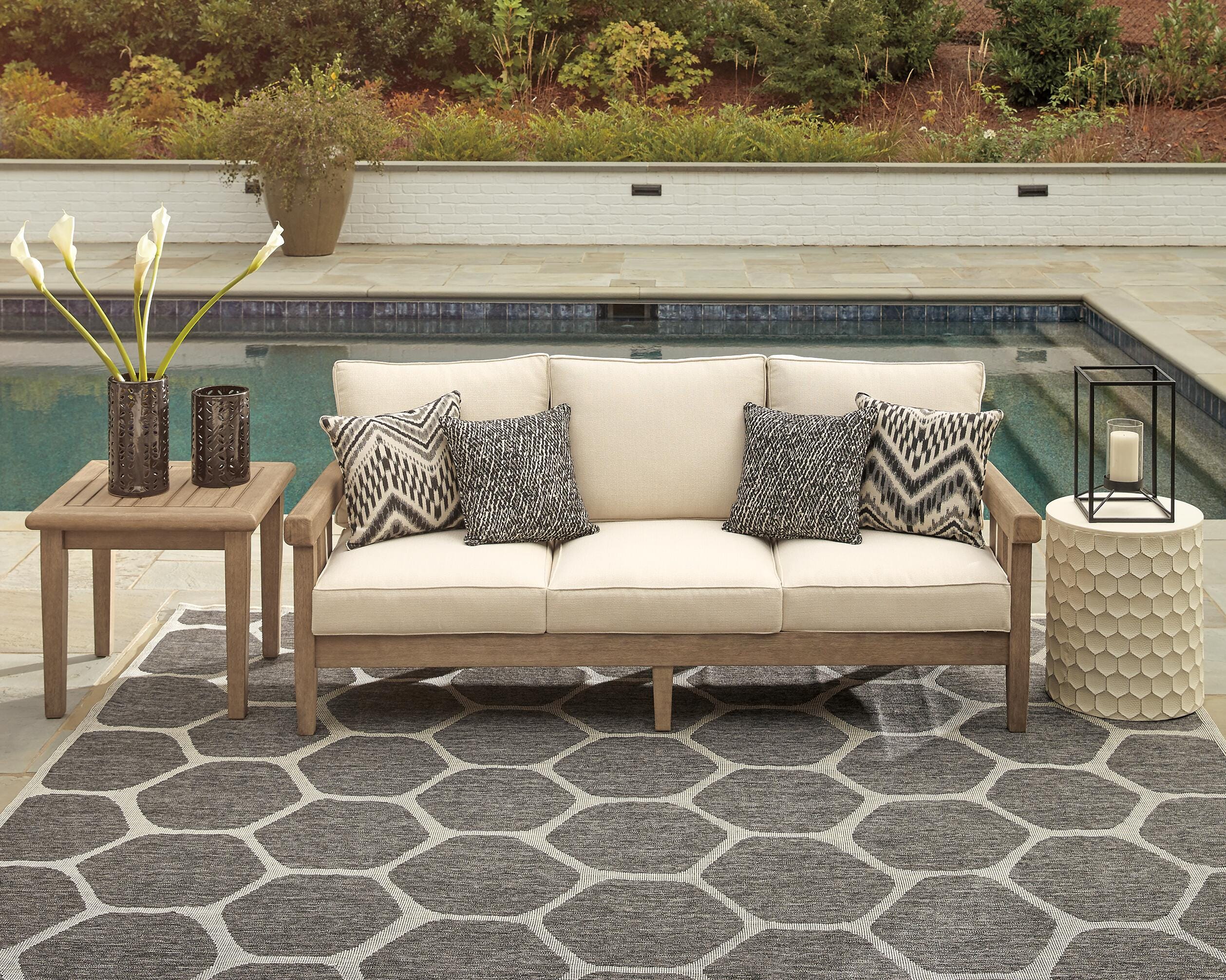 Gerianne Sofa with Cushion - image 1