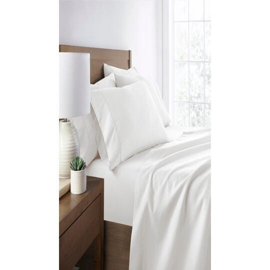 6 Piece Luxury Ultra Soft California King Bed Sheet Set, White, large