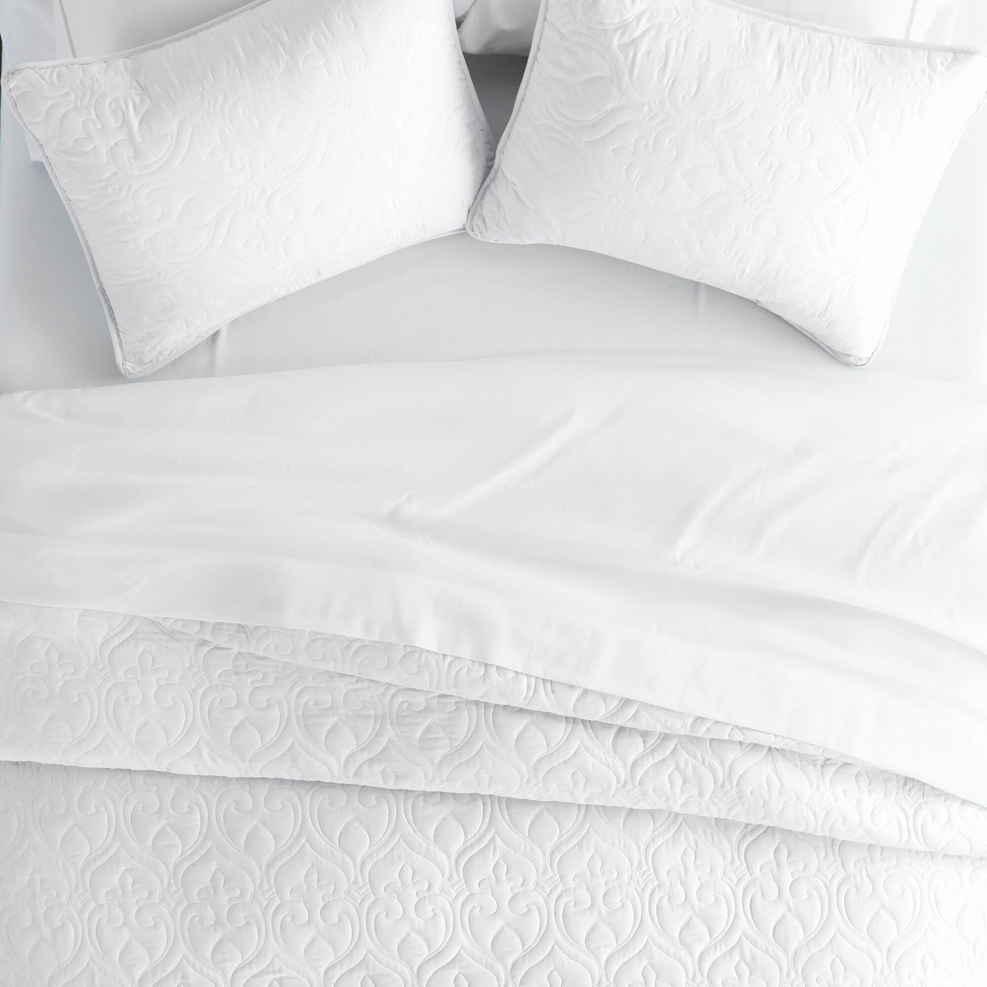 Damask Patterned 3-Piece Full/Queen Quilted Coverlet Set, White, large