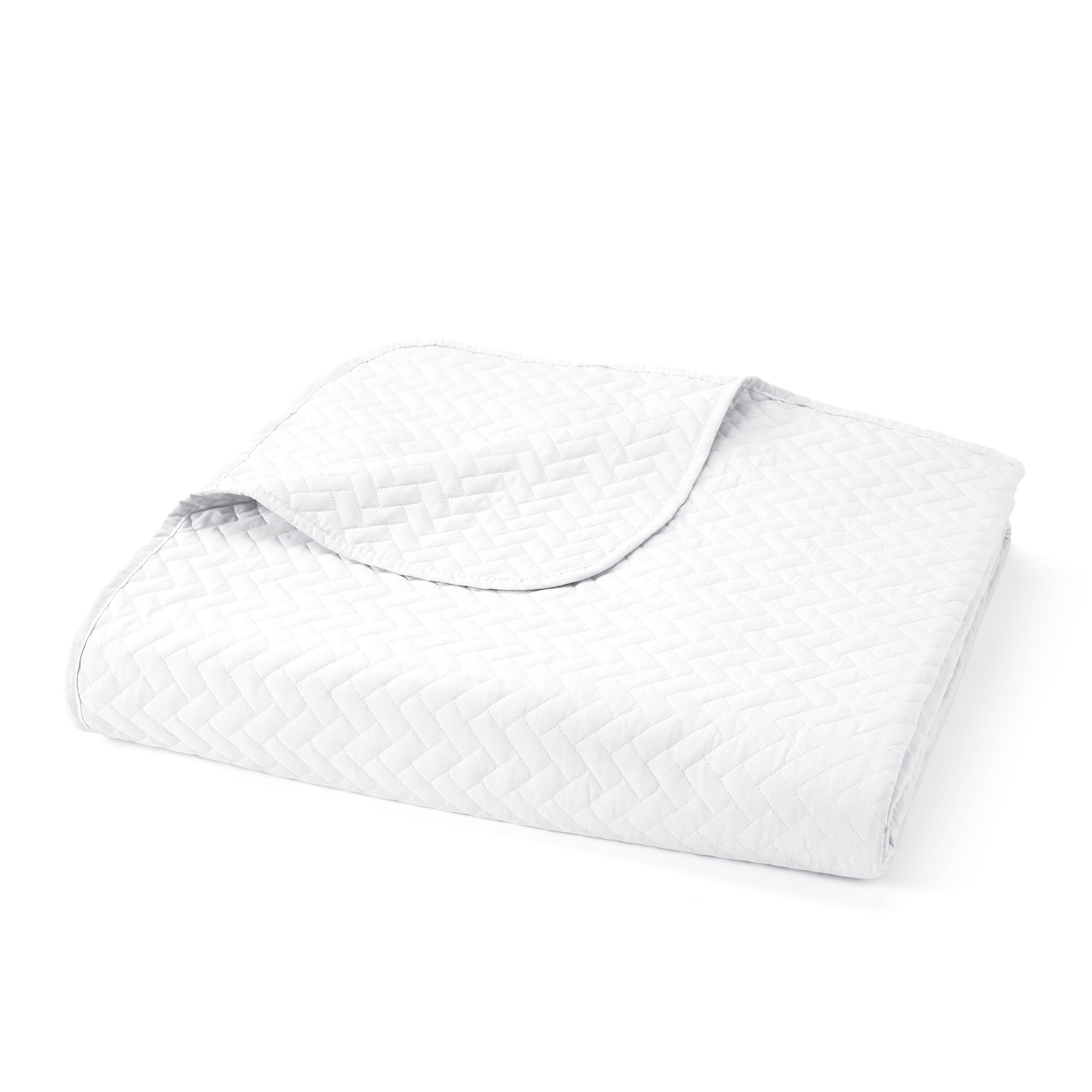 Herring Patterned 3-Piece King/California King Quilted Coverlet Set, White, large