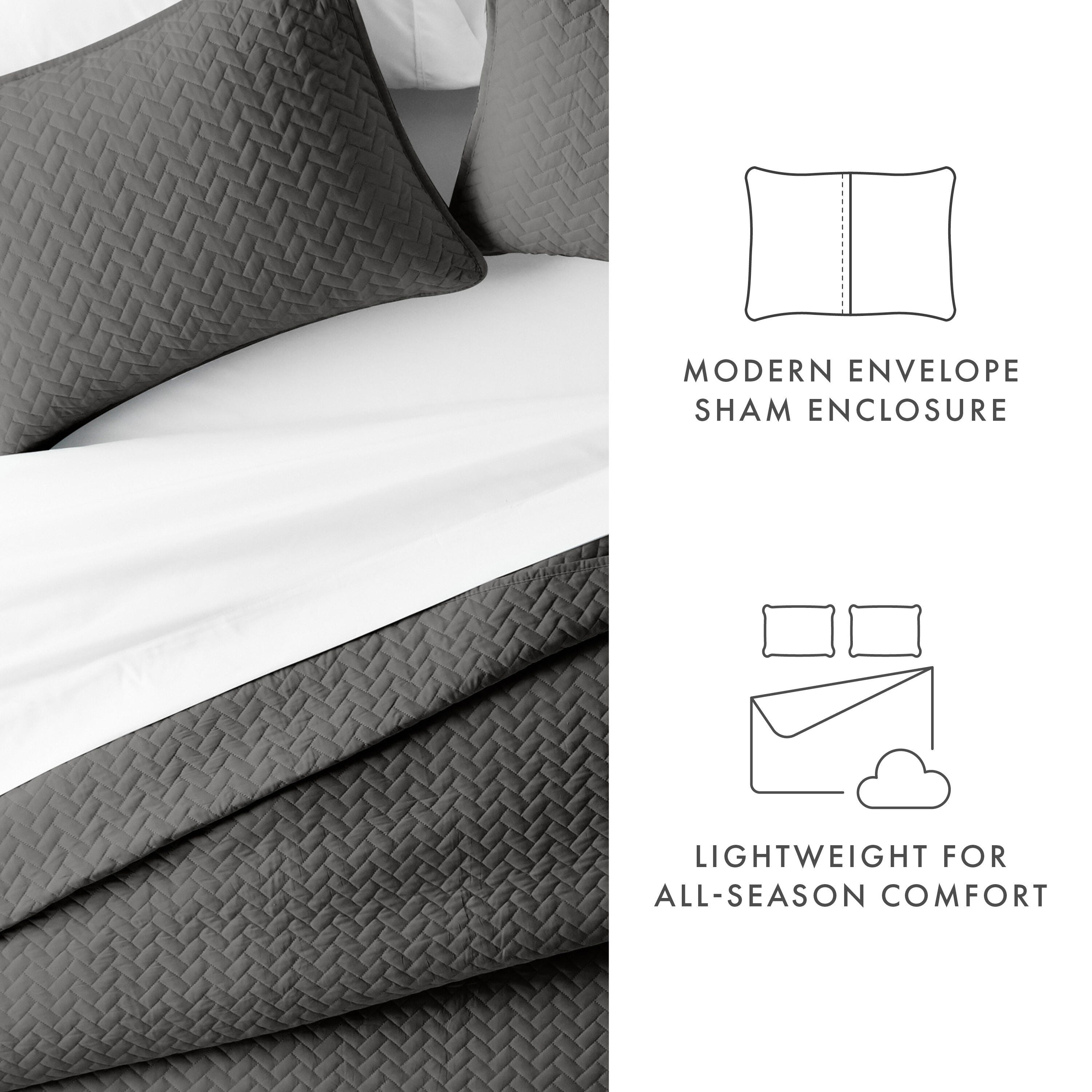 Herring Patterned 3-Piece Full/Queen Quilted Coverlet Set, Gray, large