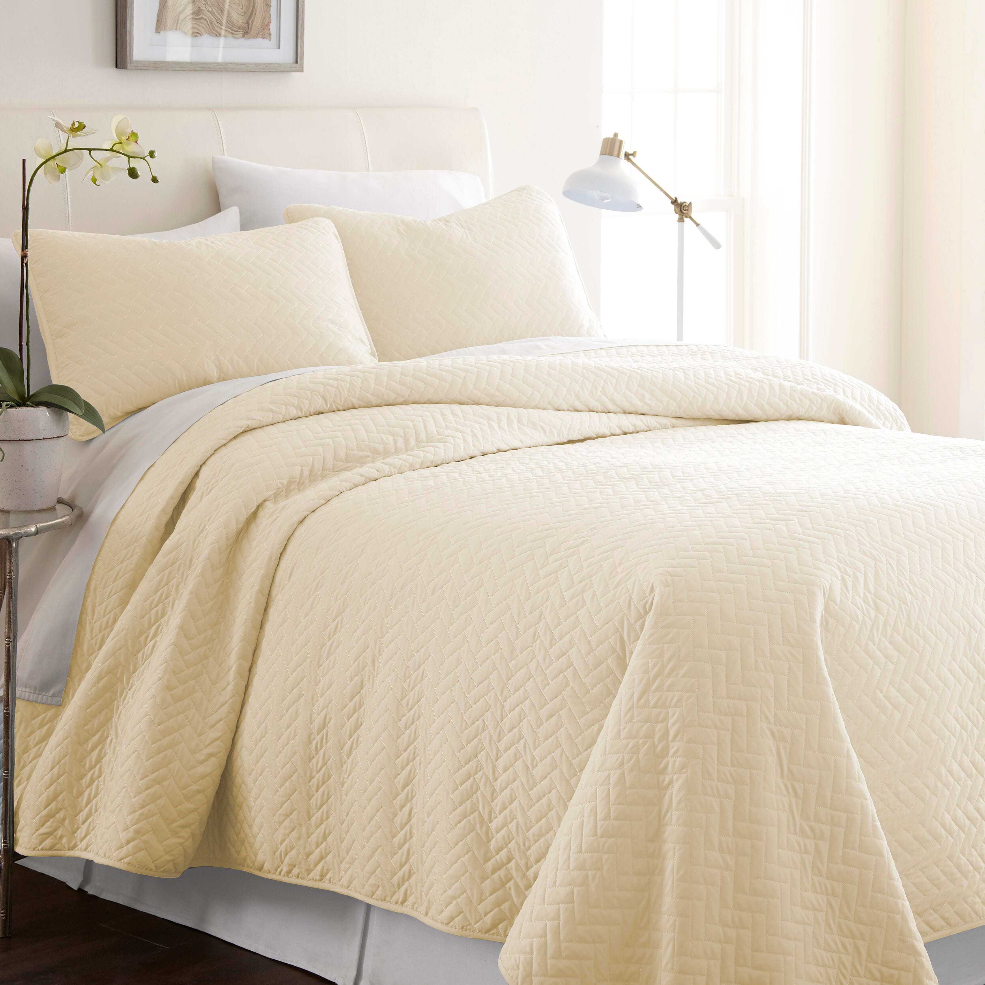 Herring Patterned 3-Piece Full/Queen Quilted Coverlet Set, Yellow, large