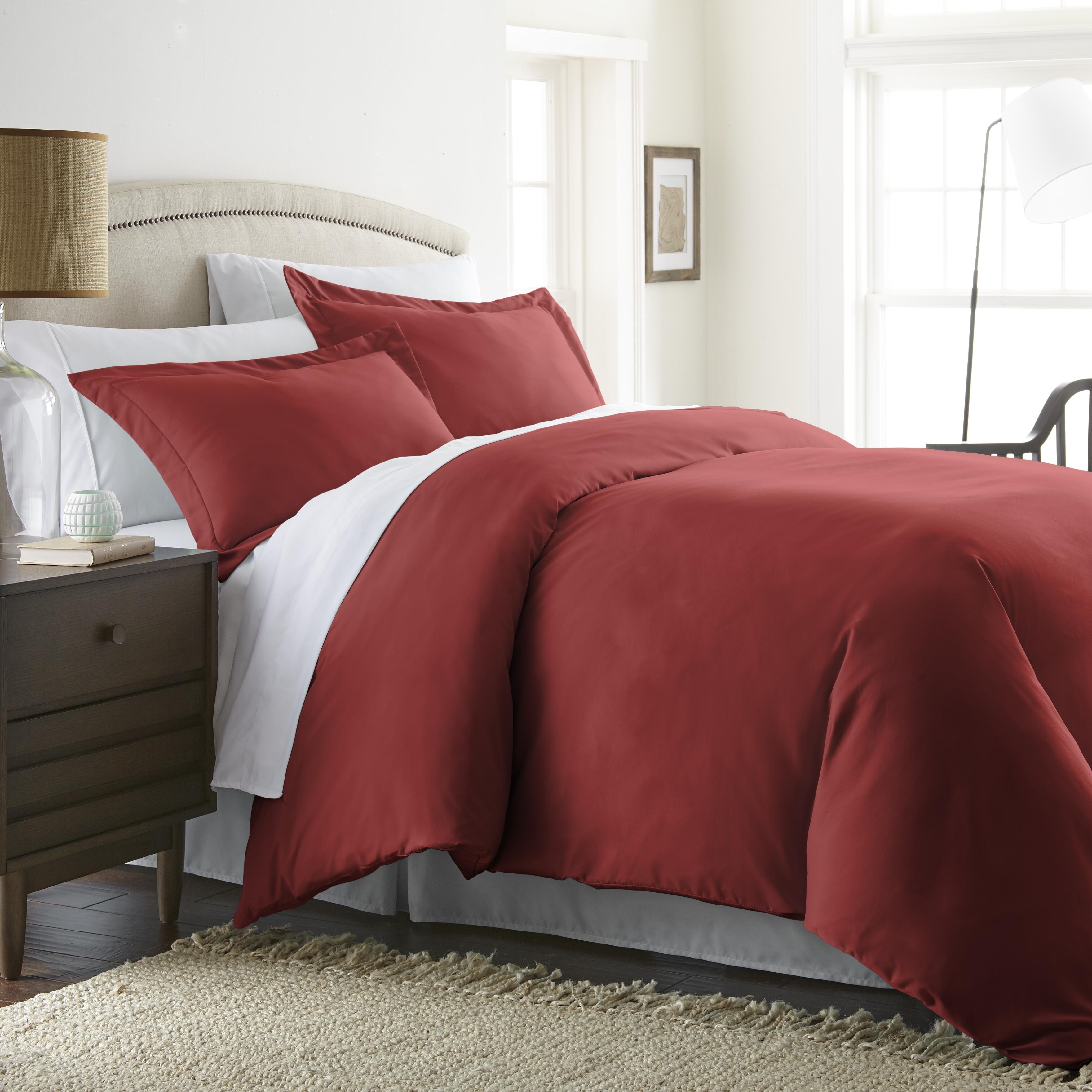 Three Piece Twin/Twin XL Duvet Cover Set, Burgundy, rollover