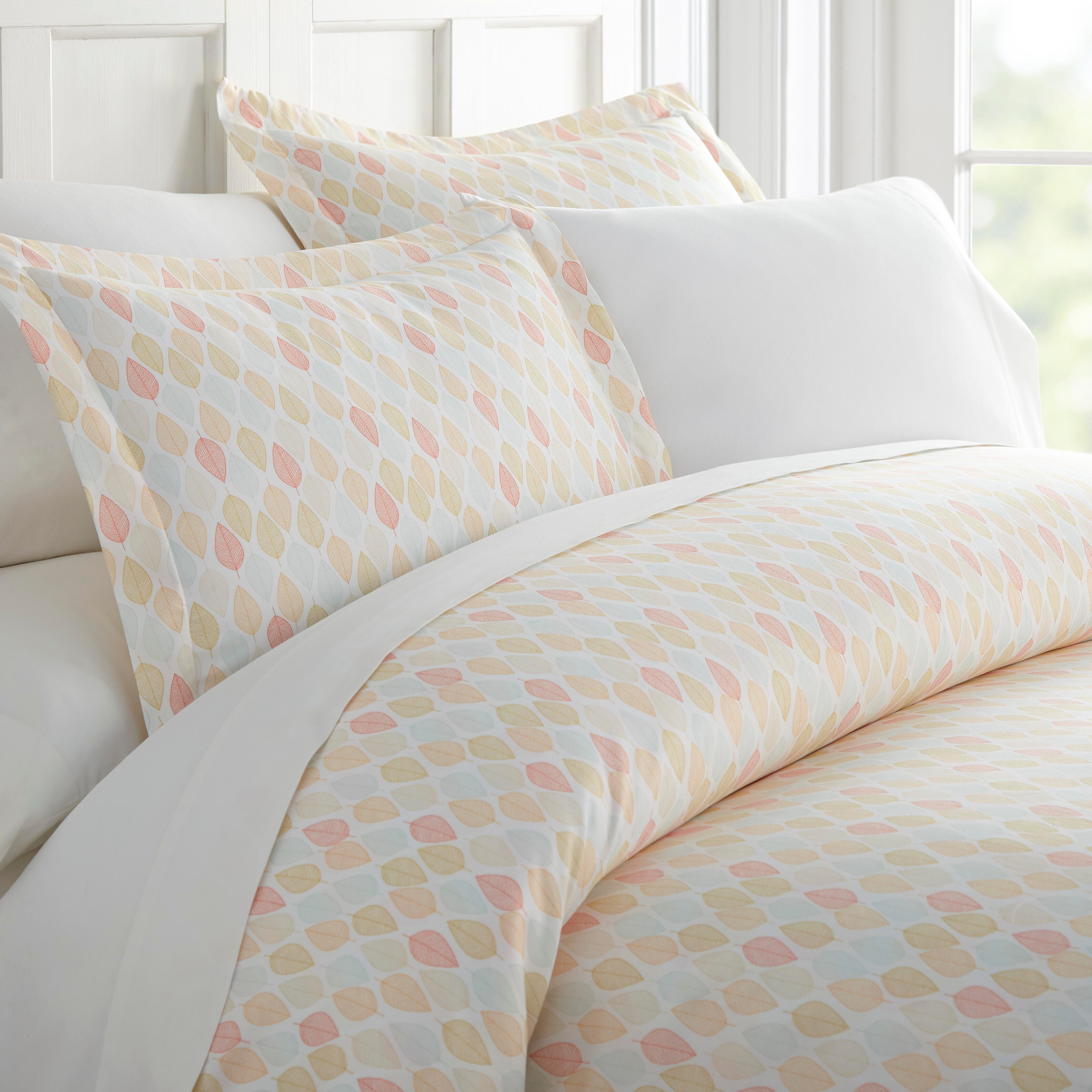 Foliage Patterned 3-Piece Full/Queen Duvet Cover Set, Yellow, large
