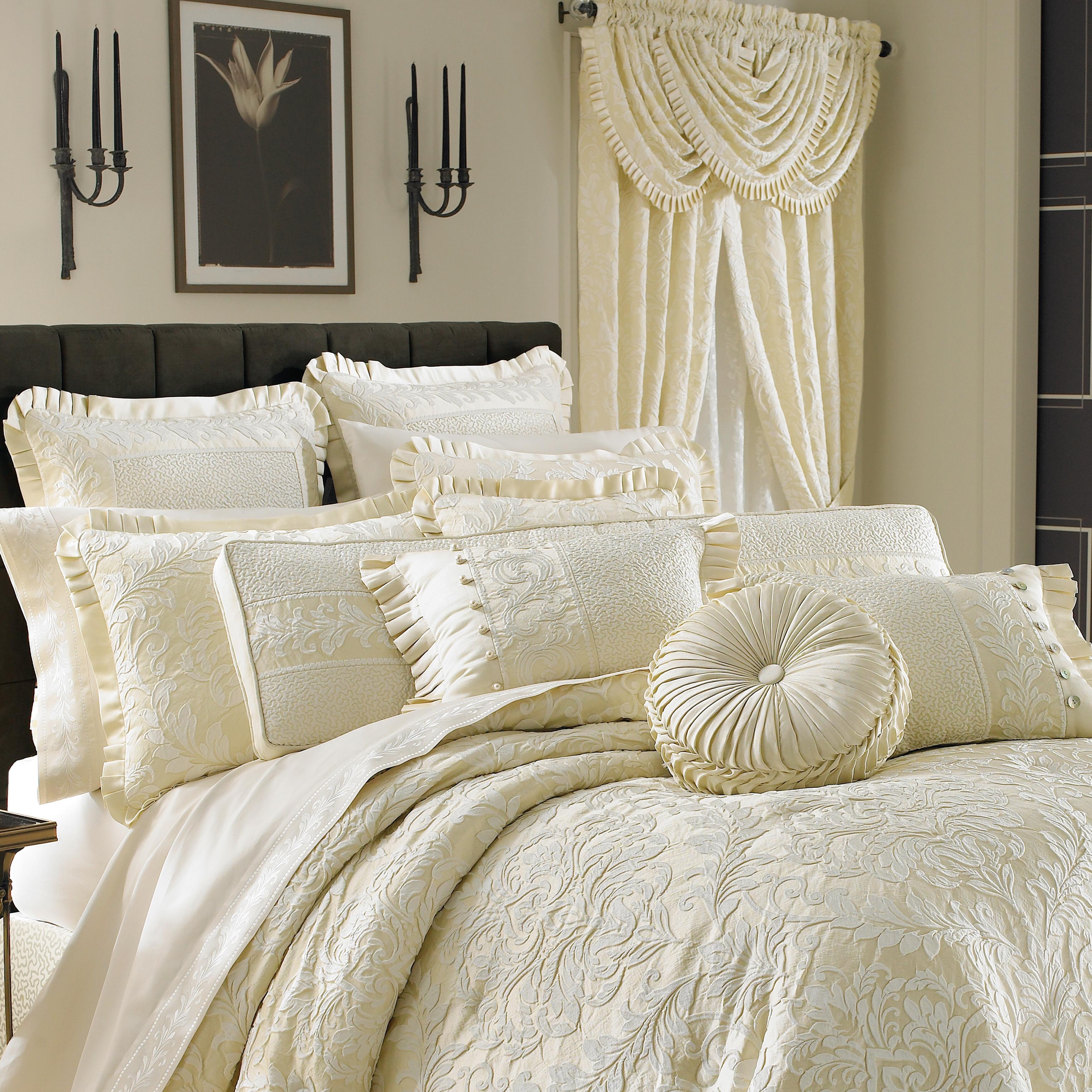J.Queen New York Marquis 4 Piece Piece Comforter Set, Ivory, large