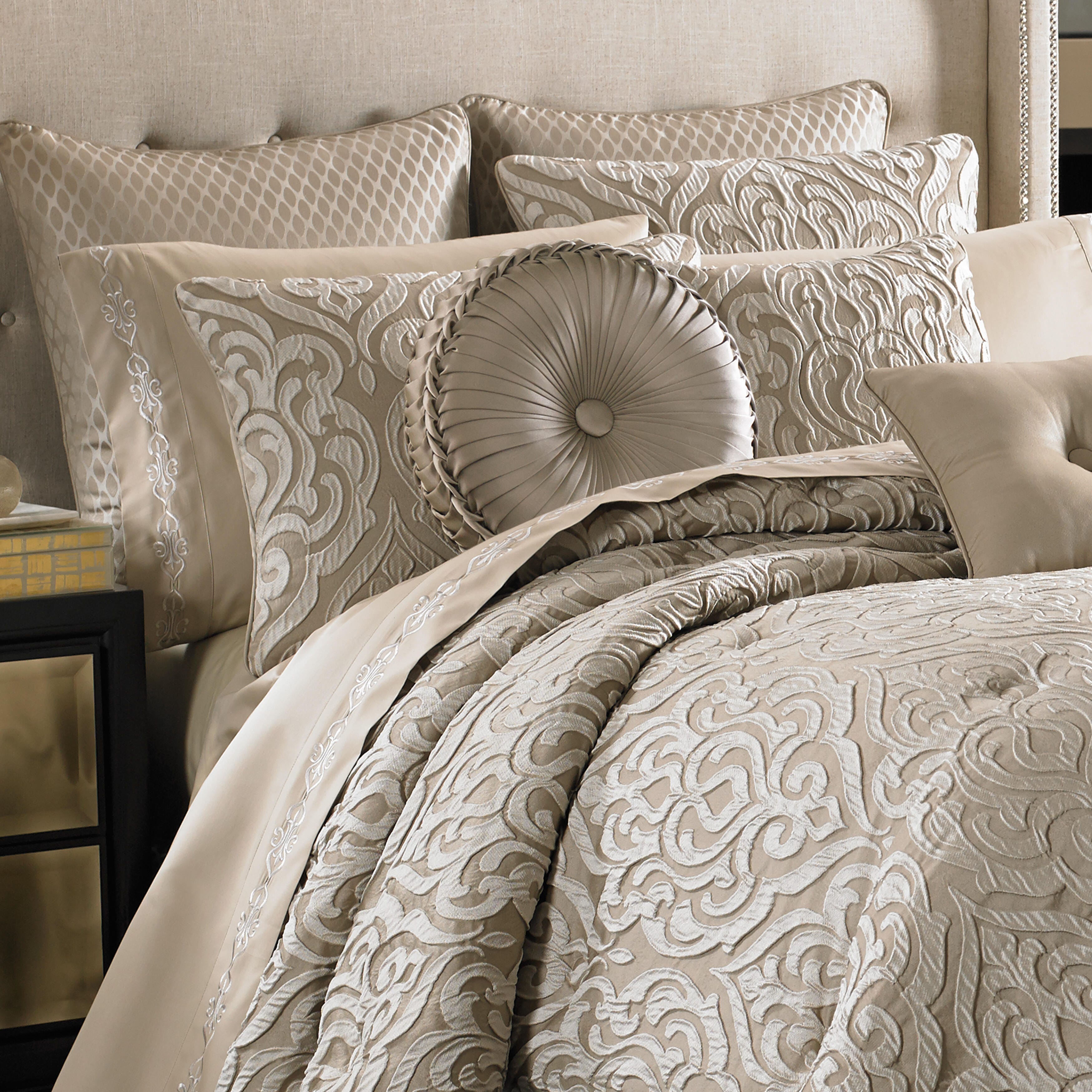 J.Queen New York Astoria 4 Piece Piece Comforter Set, Sand, large