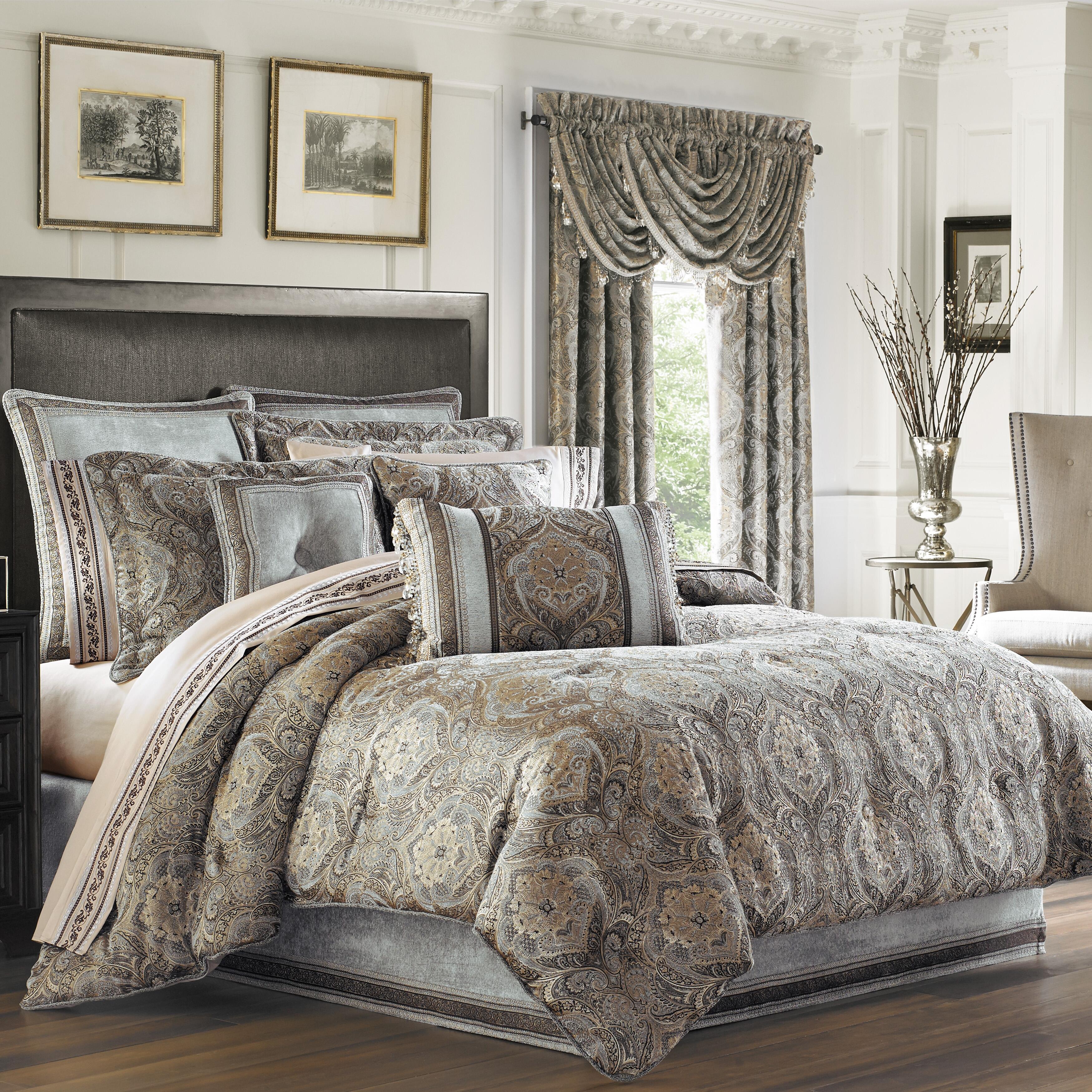 J.Queen New York Provence 4 Piece Piece Comforter Set, Stone, large