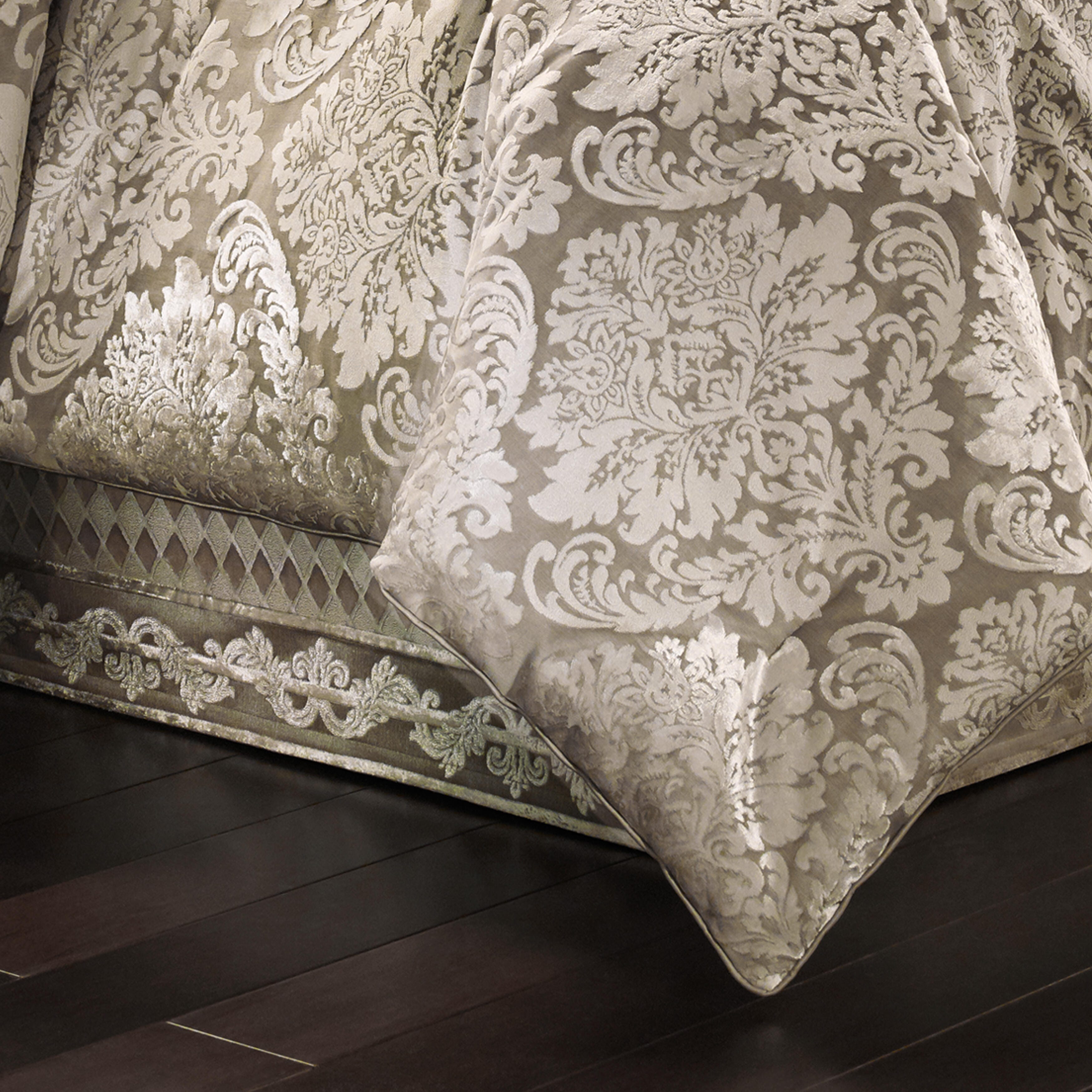 J.Queen New York Bel Air Sand 4 Piece Piece Comforter Set, Sand, rollover