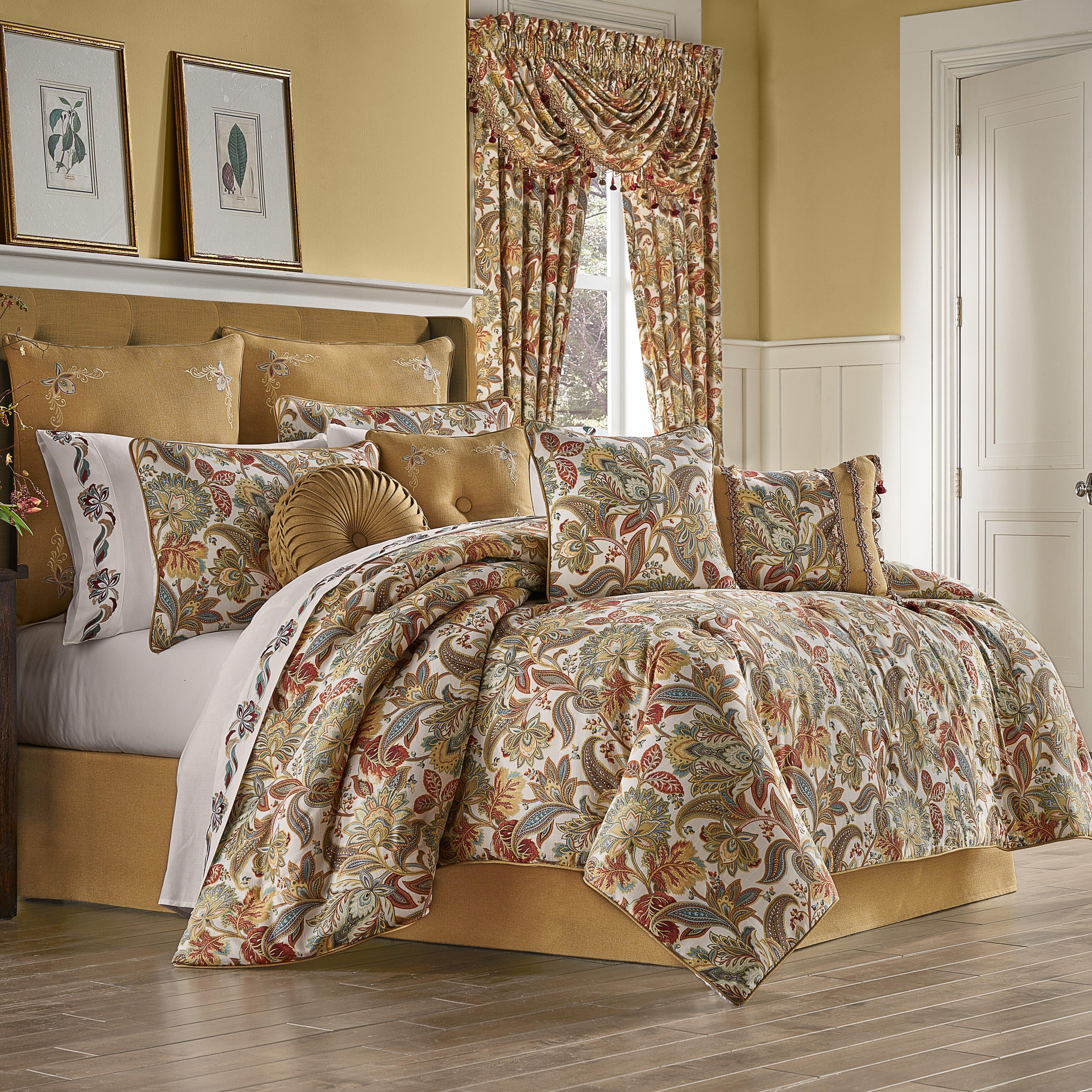 Five Queens Court August 4 Piece Piece Comforter Set, Multi, large