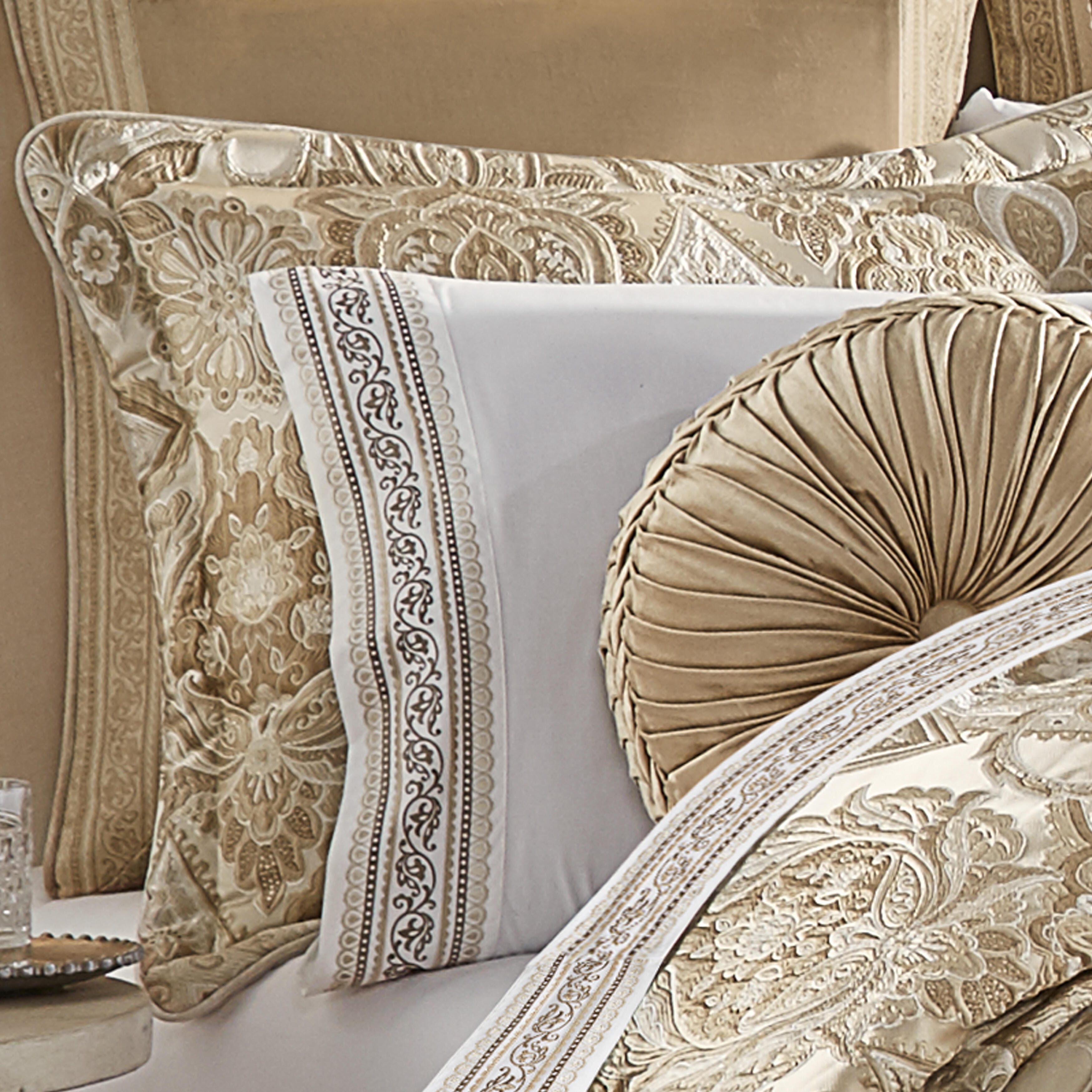 J. Queen New York Sandstone Queen 4 Piece Comforter Set | Ashley
