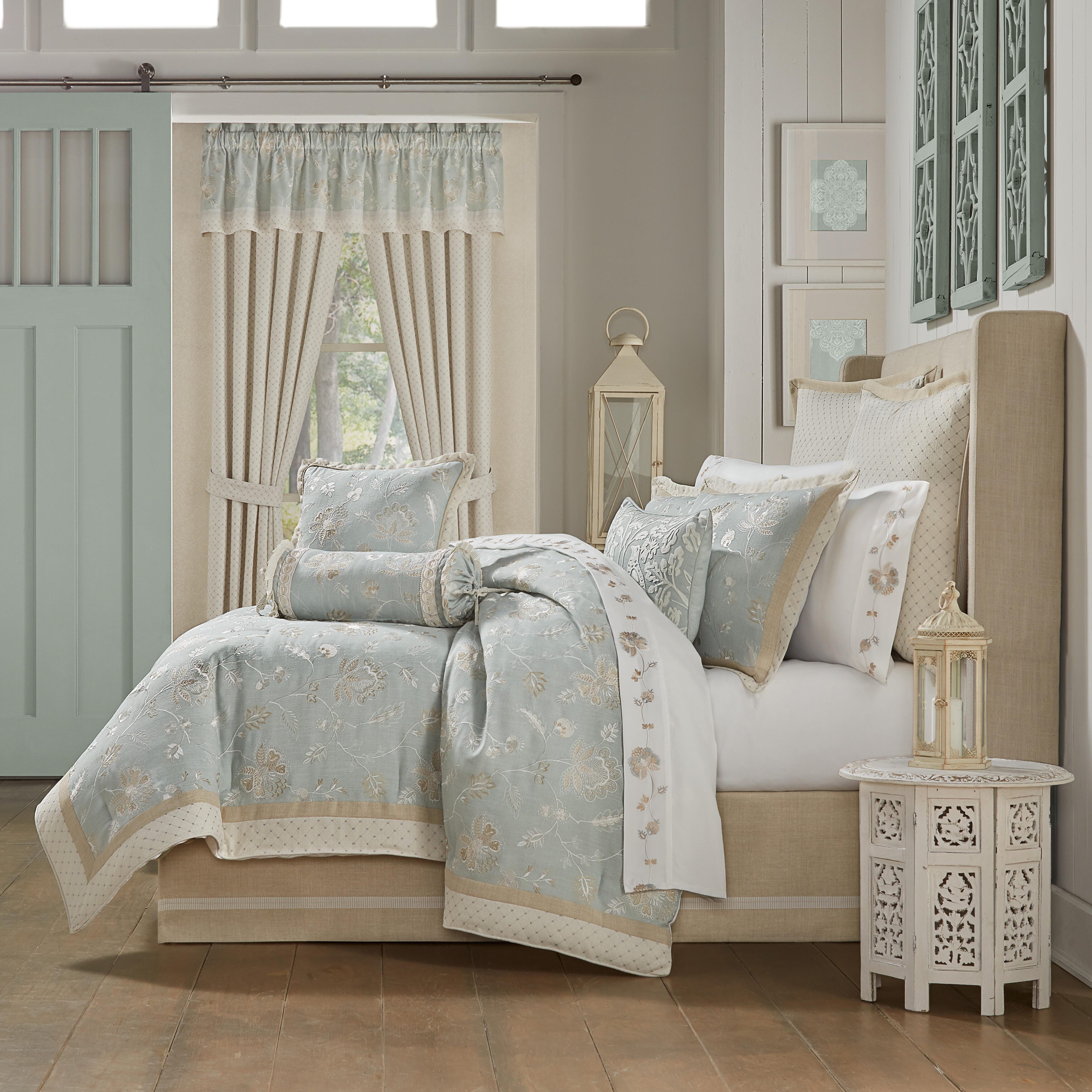 J.Queen New York Garden View King 4 Piece Comforter Set, Spa, large