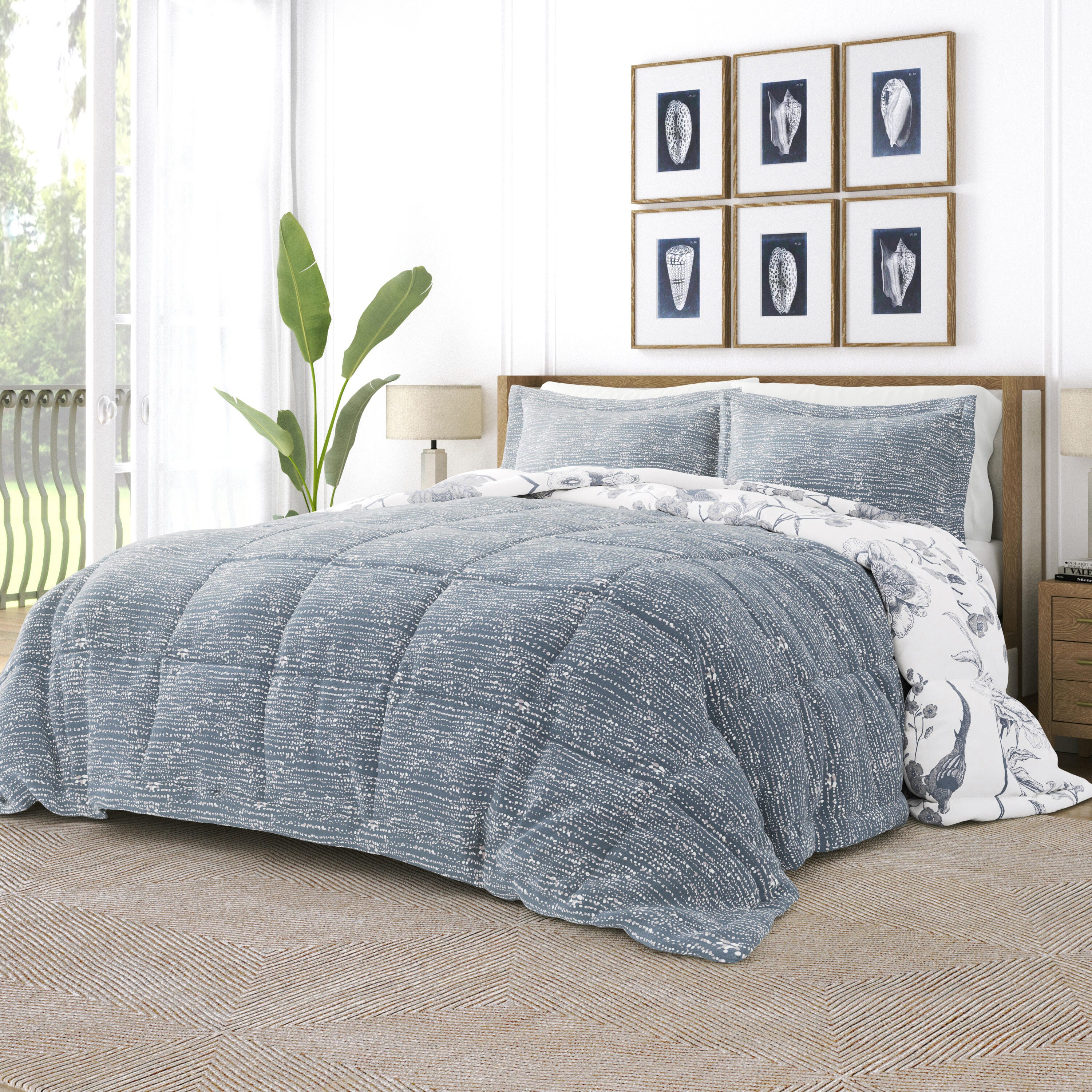 Home Collection Premium Down Alternative Molly Botanicals Reversible Twin Comforter Set, Light Blue, rollover