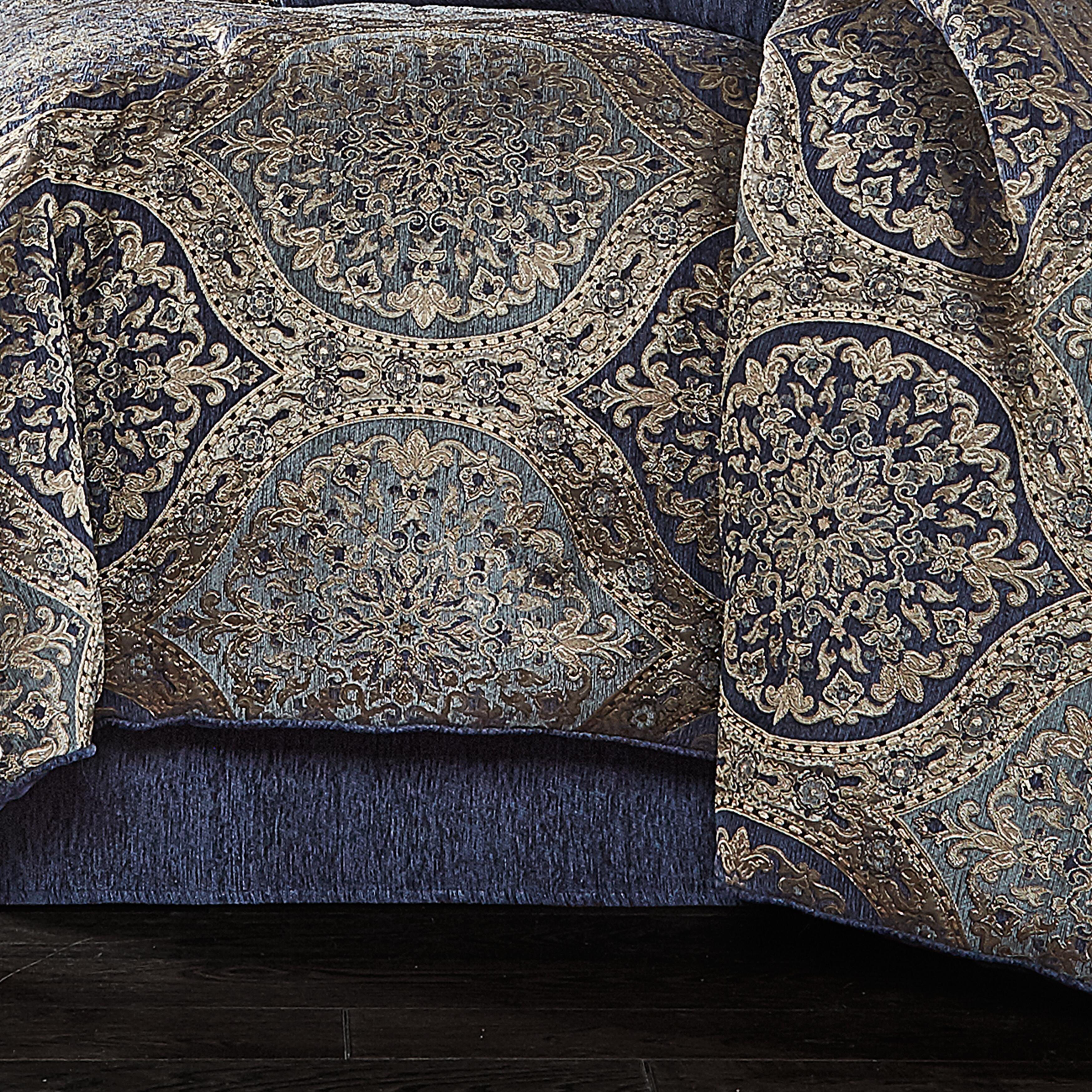 J.Queen New York Botticelli 4 Piece Piece Comforter Set, Navy, large