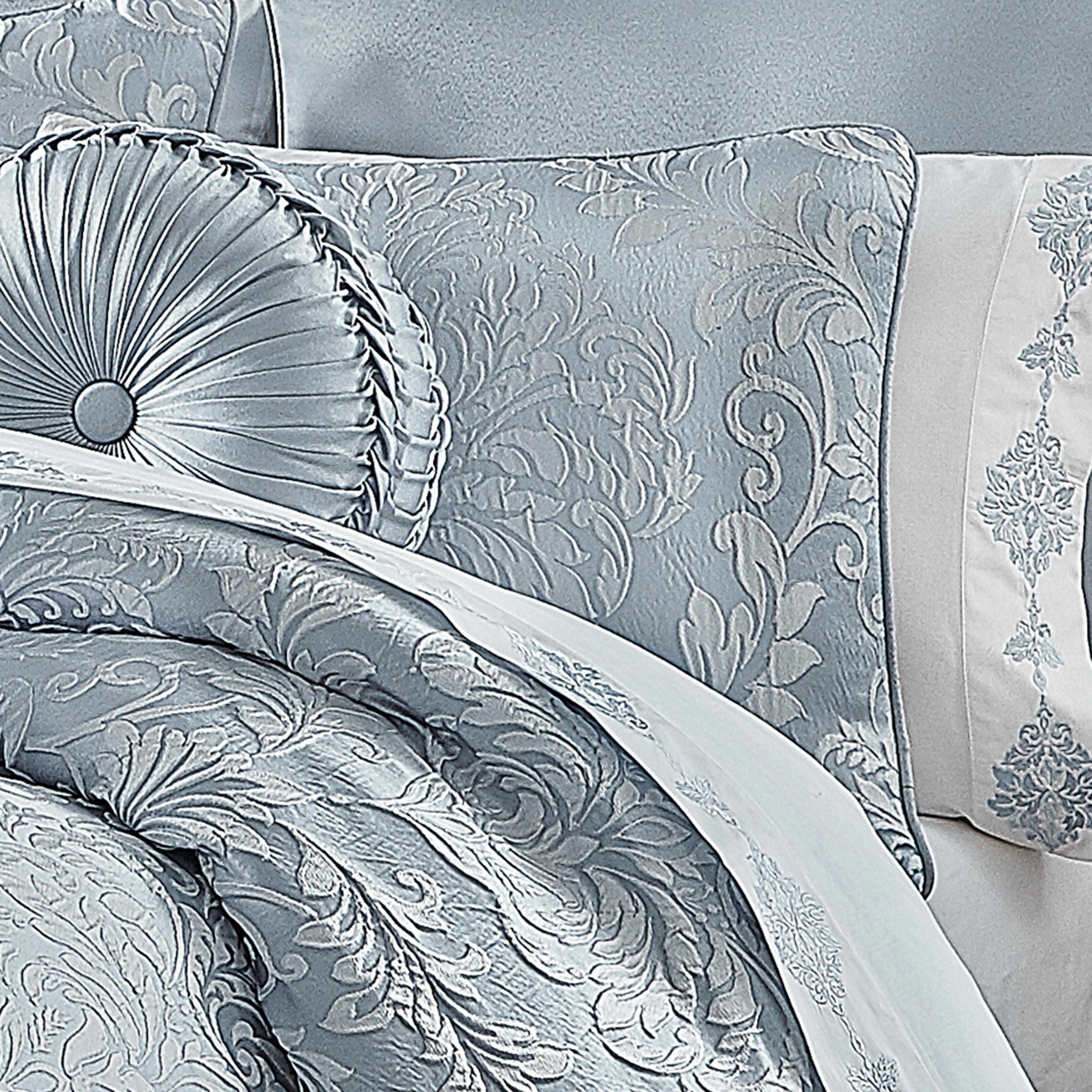 J. Queen New York Malita 4-Piece Comforter Set | Ashley