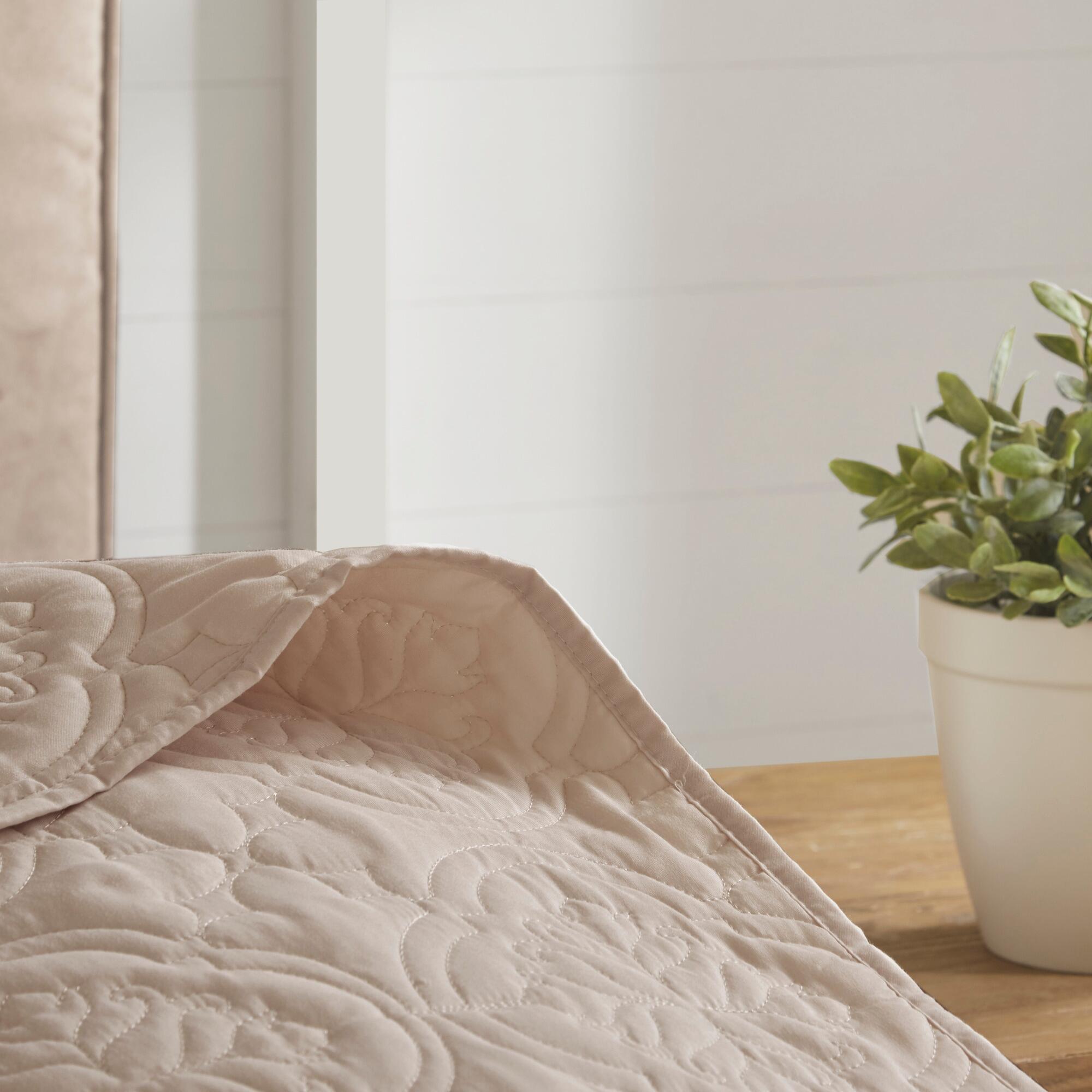 JLA Home Oakley 3 Piece Reversible Bedspread Set, Khaki, large