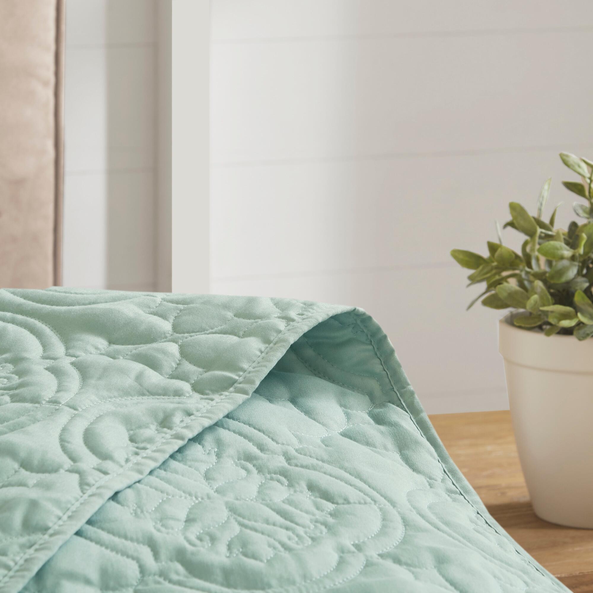 JLA Home Oakley 3 Piece Reversible Bedspread Set, Seafoam, large