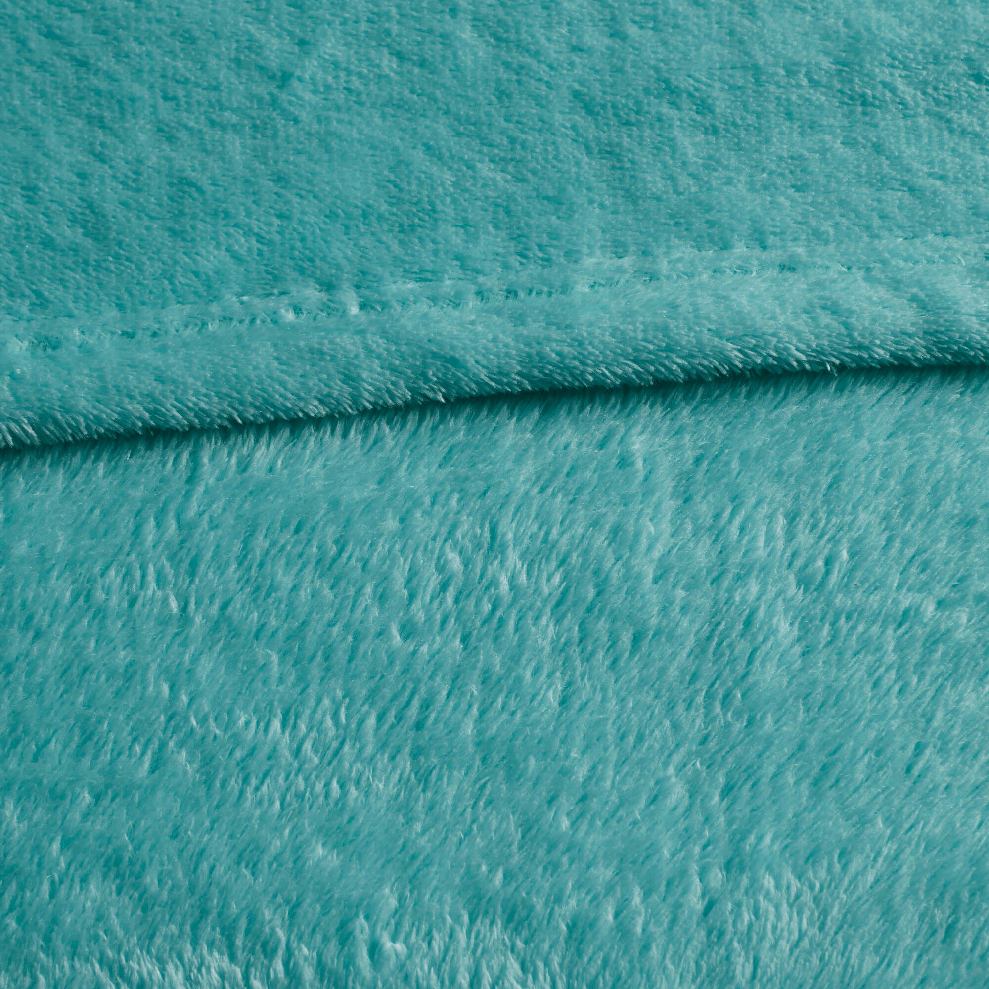 Intelligent Design Microlight plush King Oversized Blanket, Aqua, large