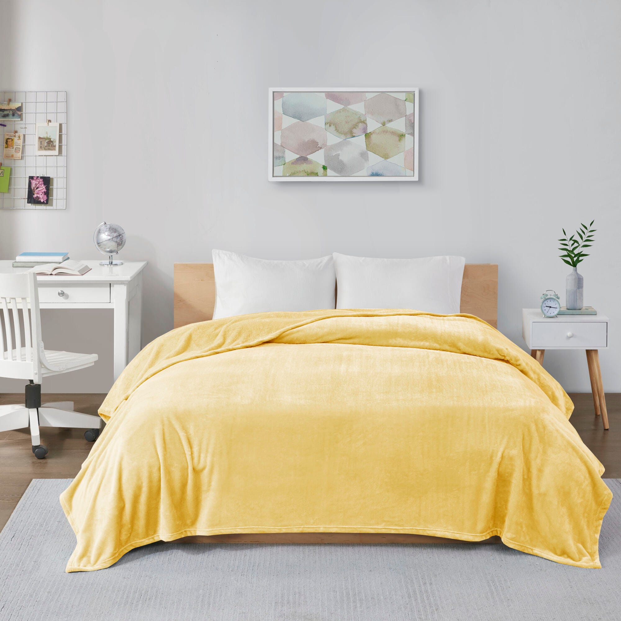 Intelligent Design Microlight plush Twin/Twin XL Oversized Blanket, Yellow, rollover