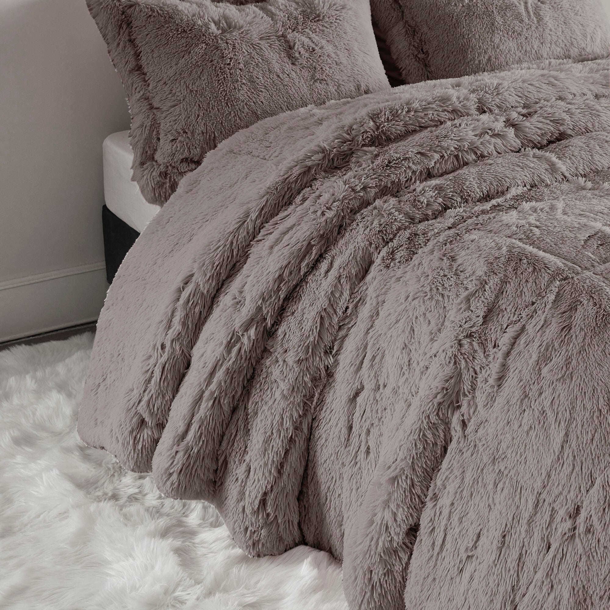 Intelligent Design Malea Twin/Twin XL Shaggy Faux Fur Comforter Set, Gray, large