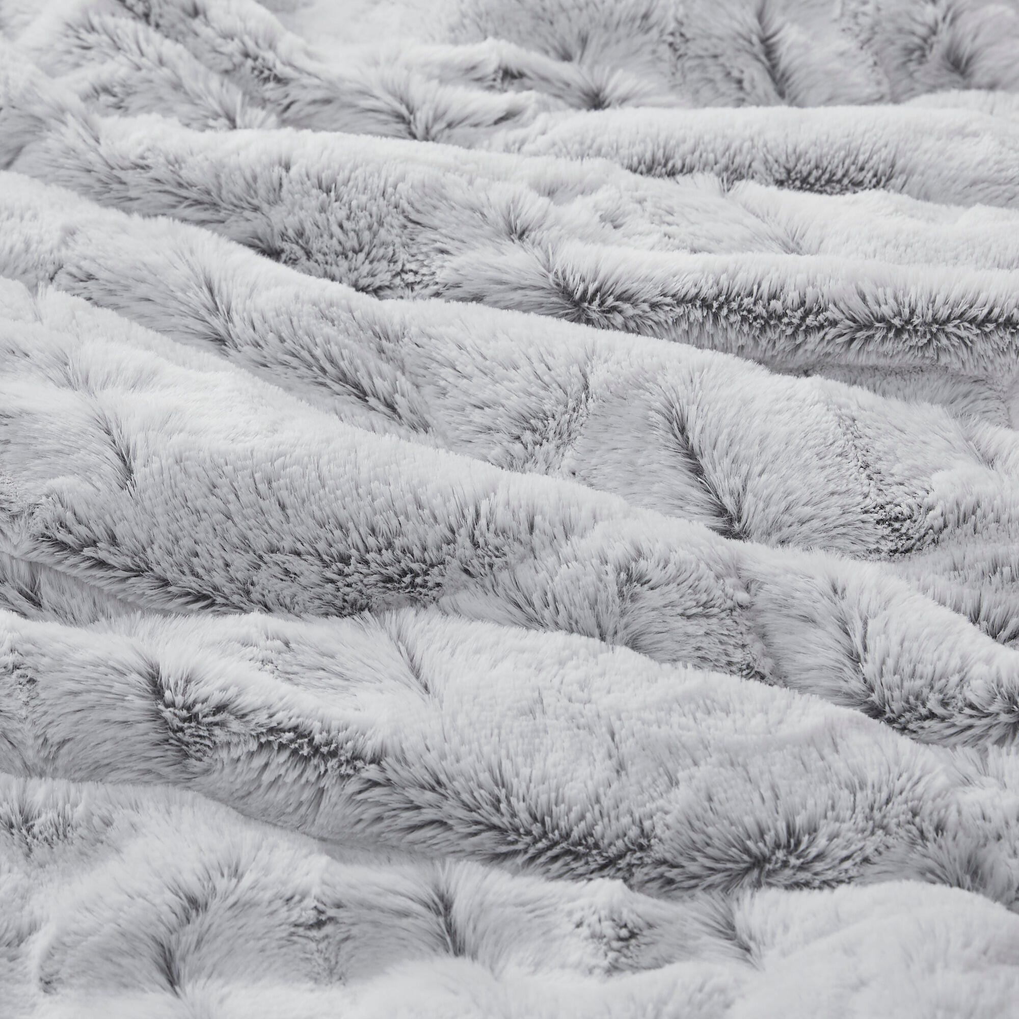 Madison Park Margot Gia Twin/Twin XL Back Print Long Fur Comforter Mini Set, Gray, large