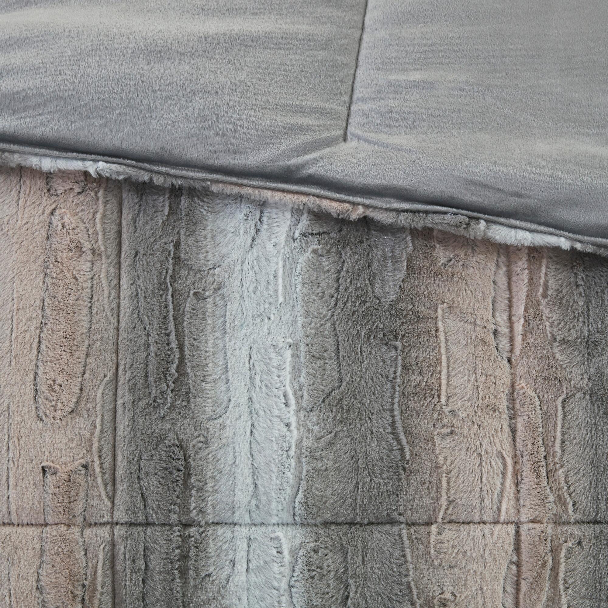 Swatch color Blush/Gray 