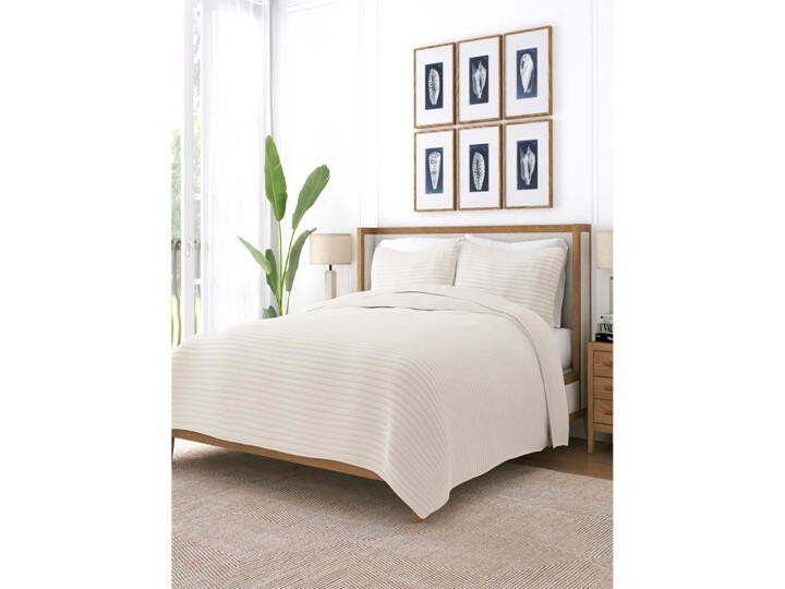 Ienjoy Home All Season 2 Piece Twin/ Twin XL Stripe Stitch Quilt Set with Shams, Natural, large