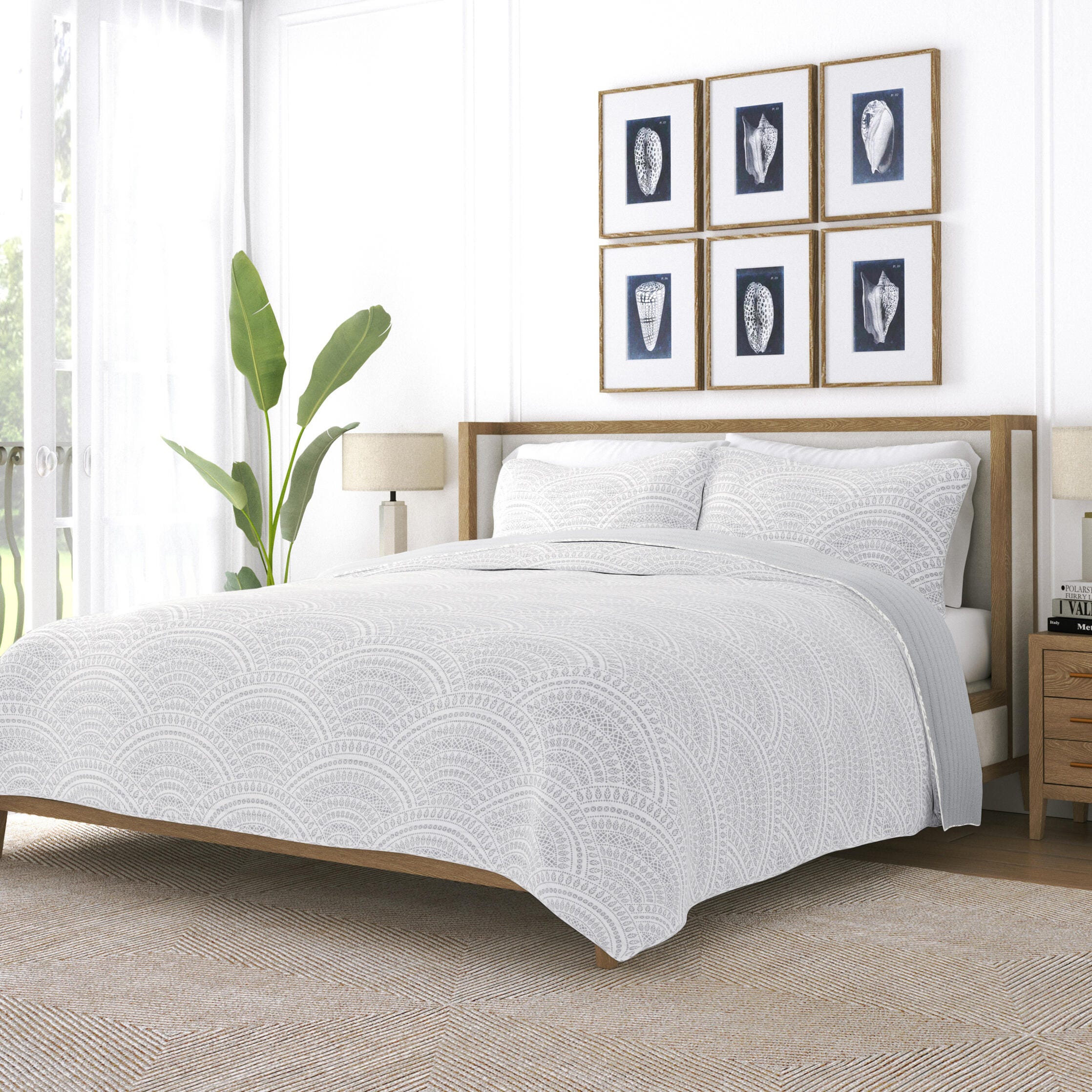 Ienjoy Home All Season 3 Piece Full/Queen Scallop Reversible Quilt Set with Shams, Light Gray, large