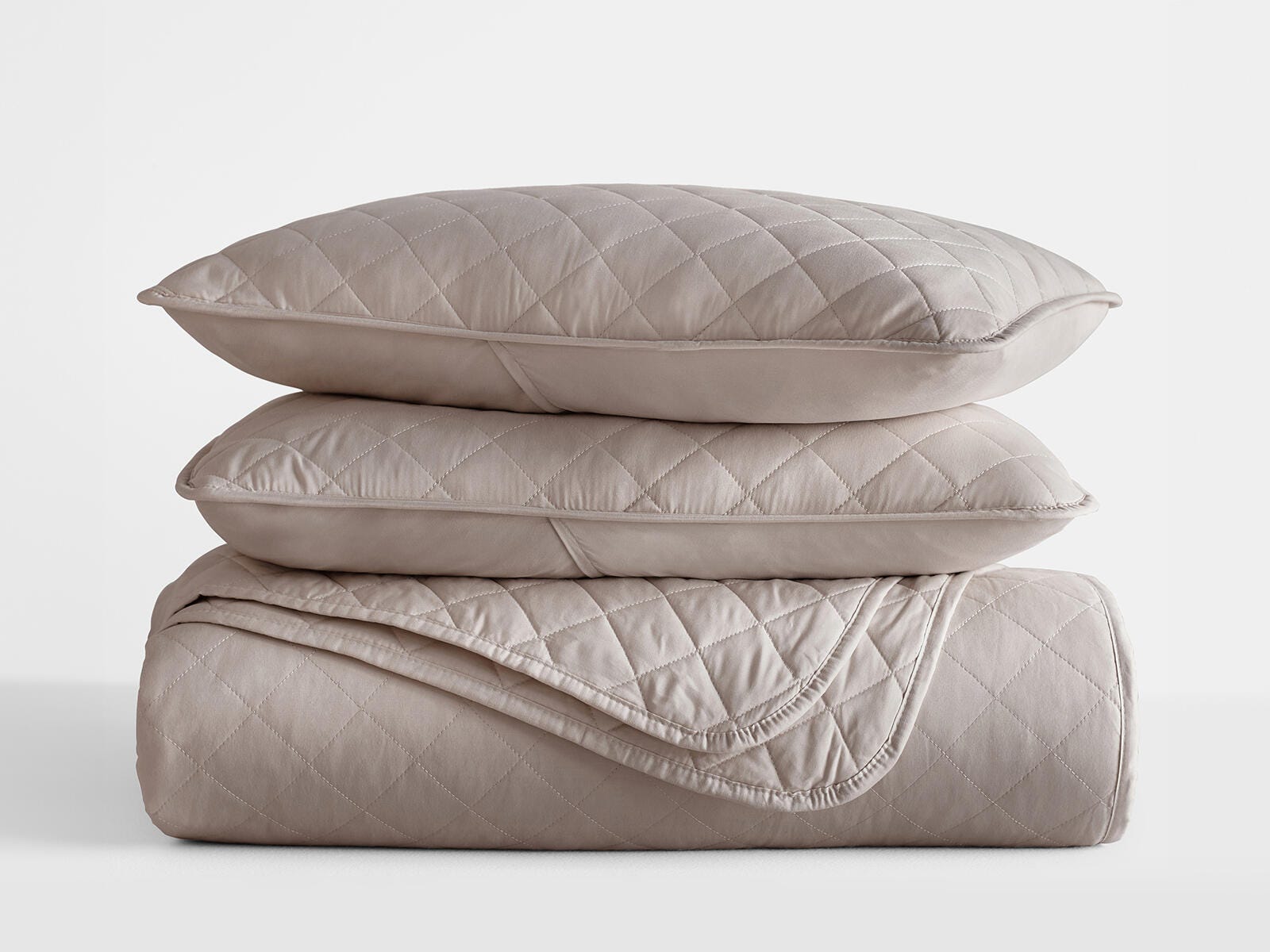Ienjoy Home All Season 3 Piece King/California King Diamond Stitch Quilt Set with Shams, Latte, large
