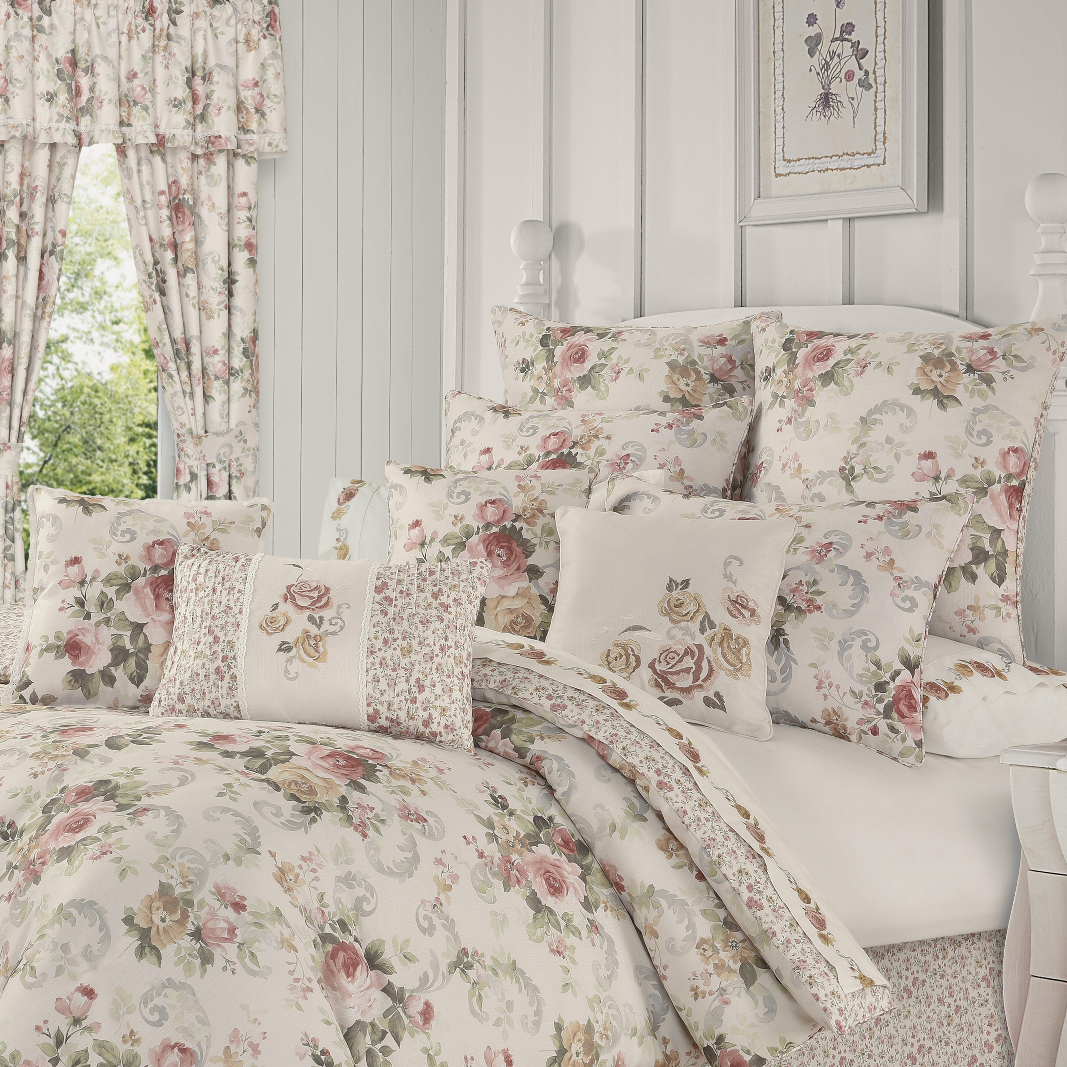 Royal Court Chablis King 4 Piece Comforter Set, Rose Gold, large