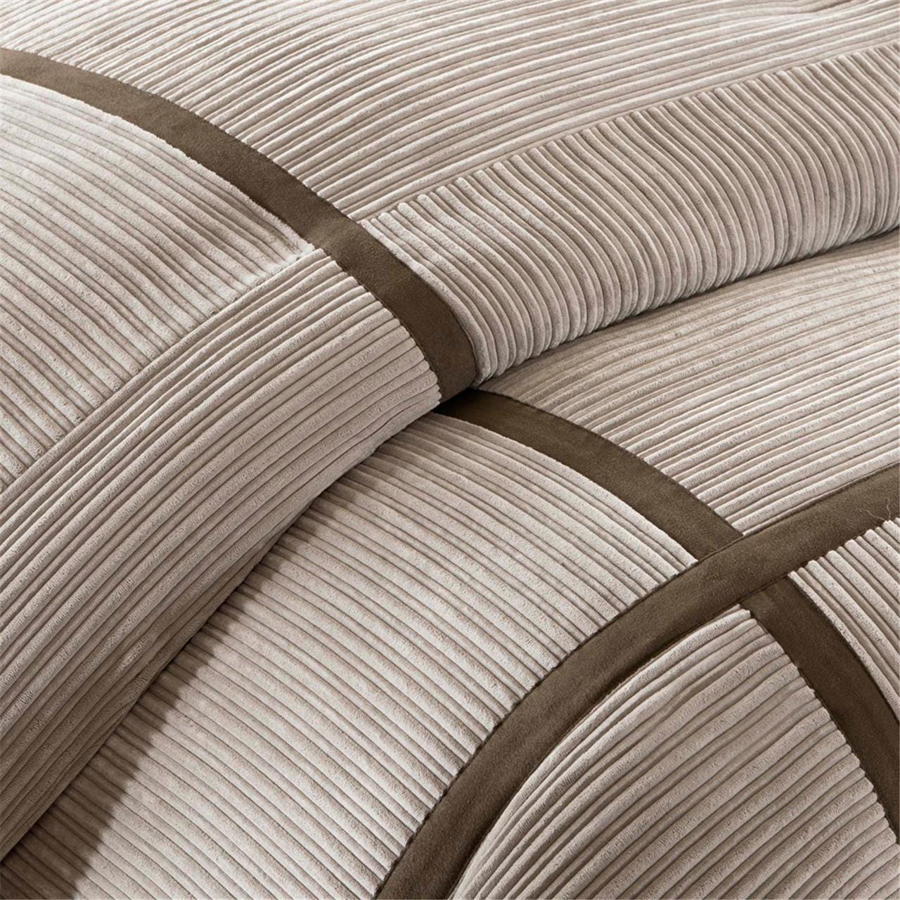 Dallas King 7 Piece Comforter Set | Ashley