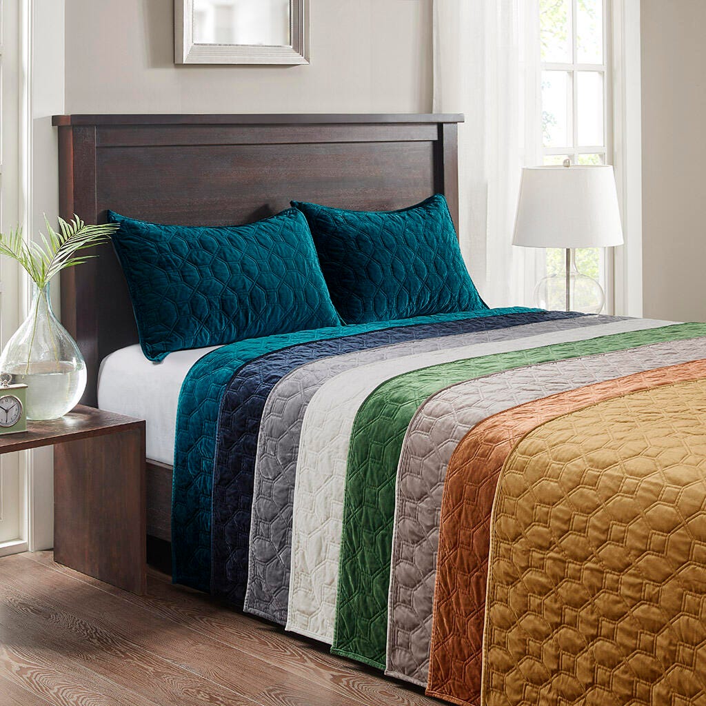 Harper Full/Queen 3 Piece Velvet Quilt Set, Taupe, large