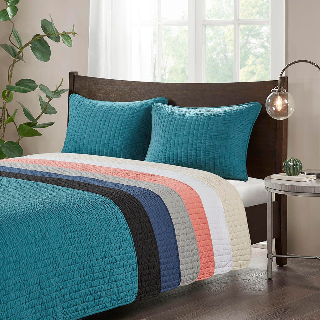 Keaton King/California King 3 Piece Quilt Set, Teal, large
