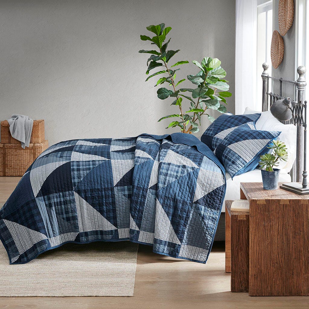 Olsen Full/Queen Olsen 3 Piece Oversized Quilt Set, Blue, large