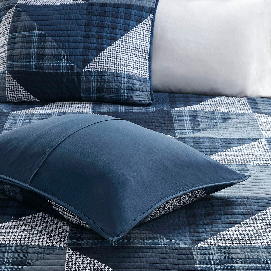 Olsen Full/Queen Olsen 3 Piece Oversized Quilt Set, Blue, large