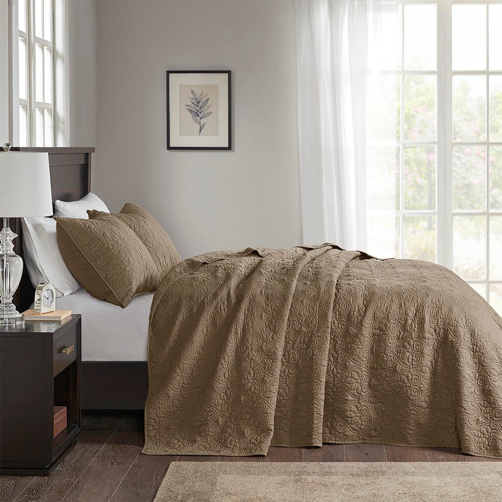 Quebec King Reversible Bedspread Set, Mocha, large