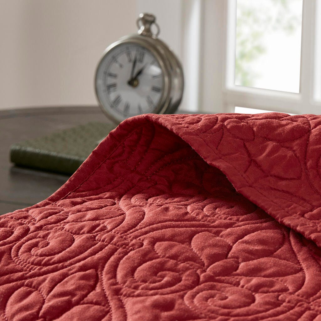 Quebec King Reversible Bedspread Set, Red, large