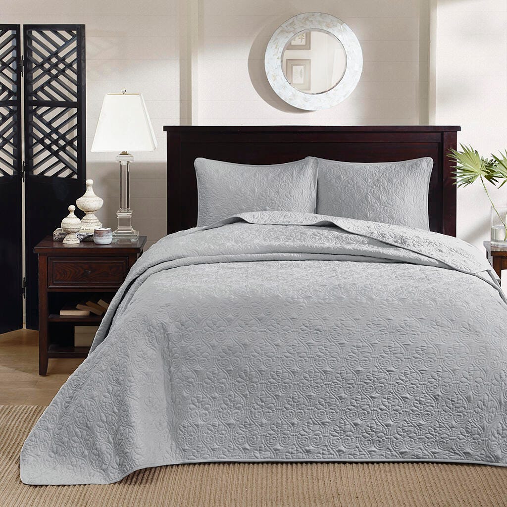 Quebec King Reversible Bedspread Set, Gray, large