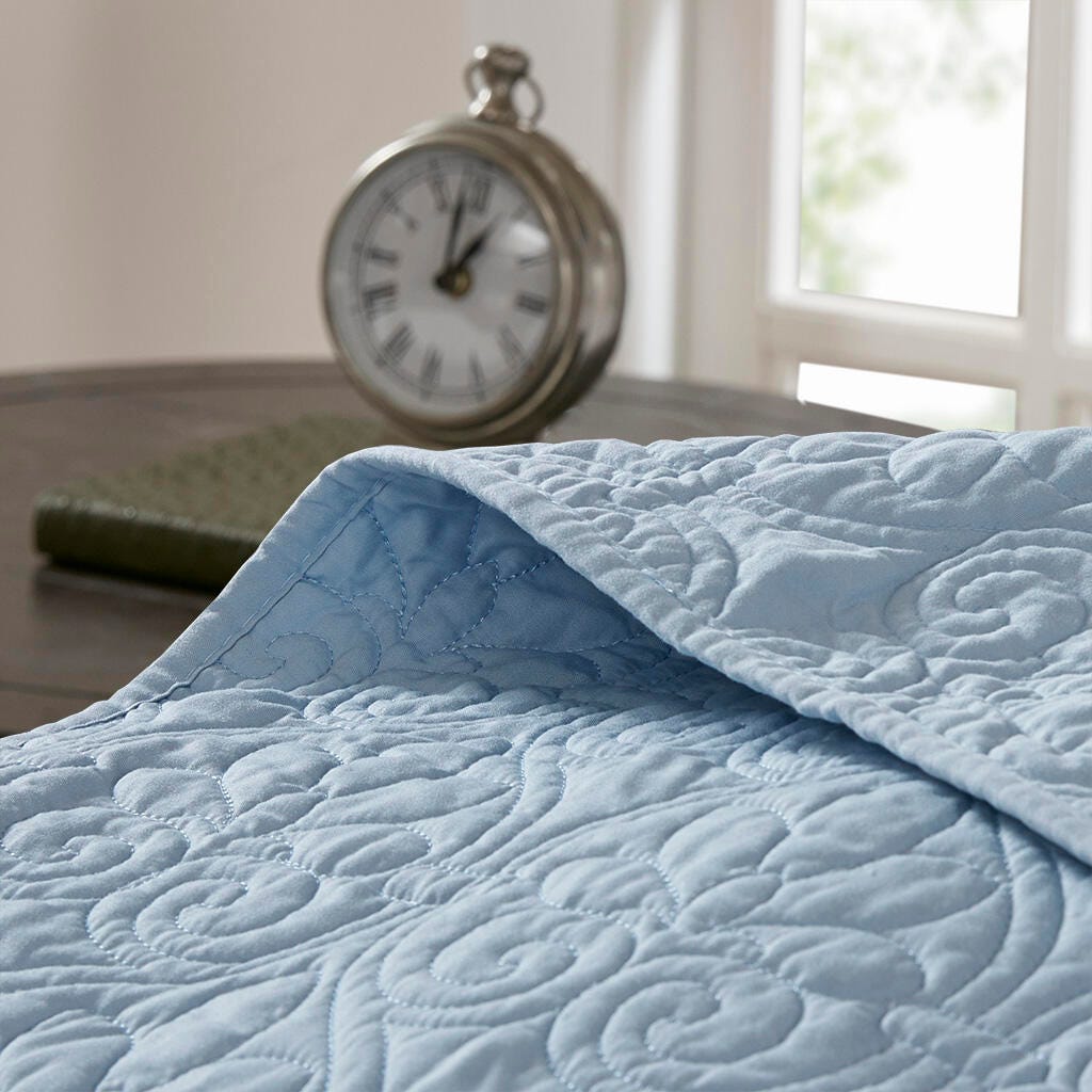 Quebec King Reversible Bedspread Set, Blue, large