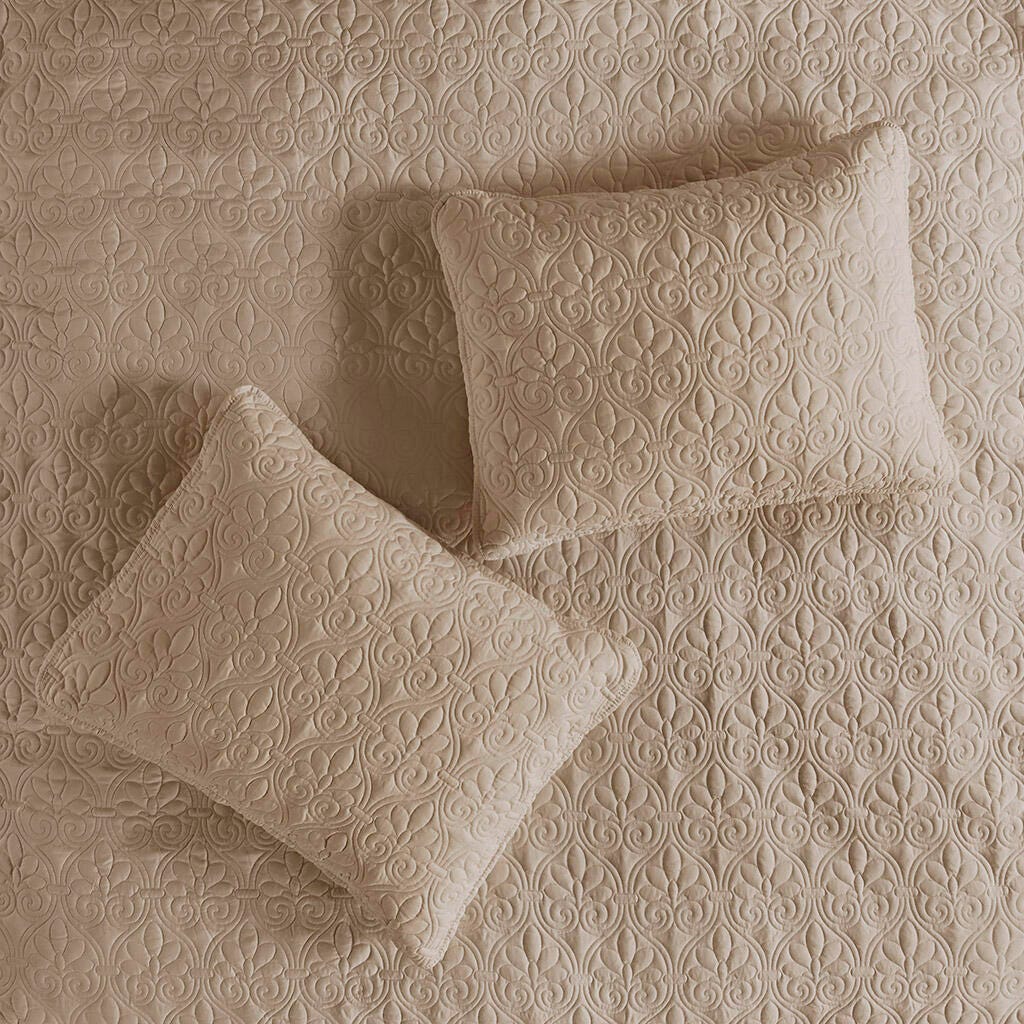 Quebec King 3 Piece Split Corner Pleated Quilted Bedspread, Khaki, large