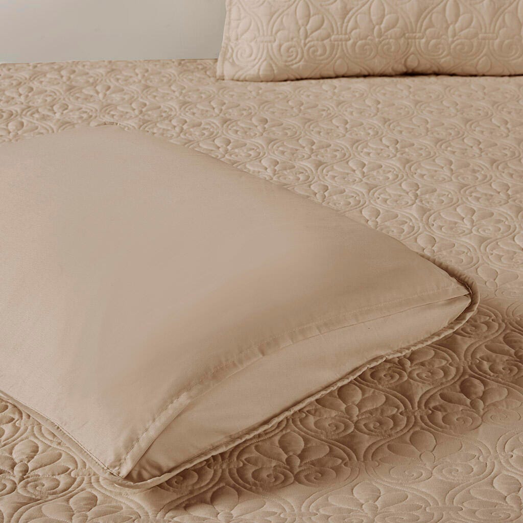 Quebec King 3 Piece Split Corner Pleated Quilted Bedspread, Khaki, large