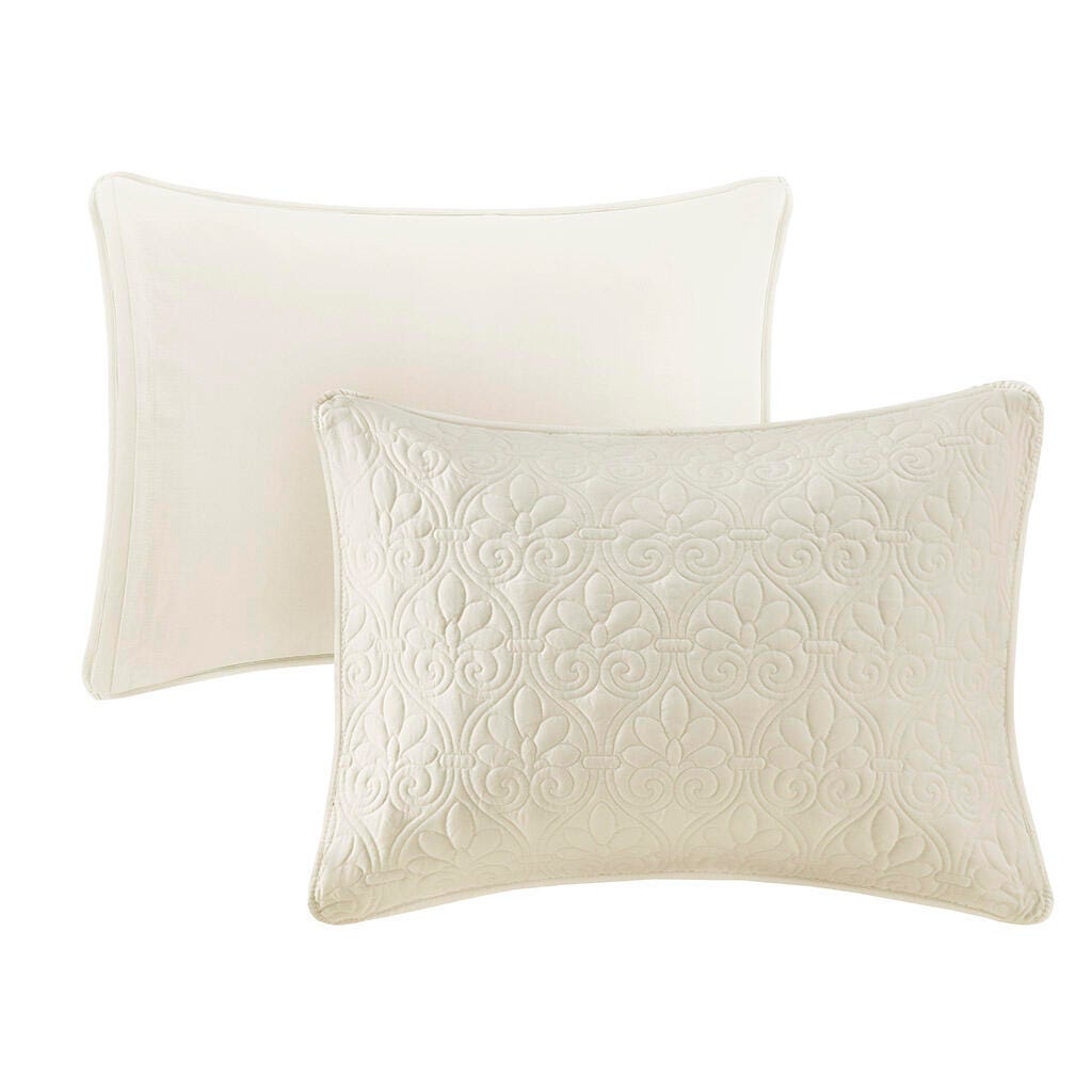 Quebec King 3 Piece Split Corner Pleated Quilted Bedspread, Cream, large