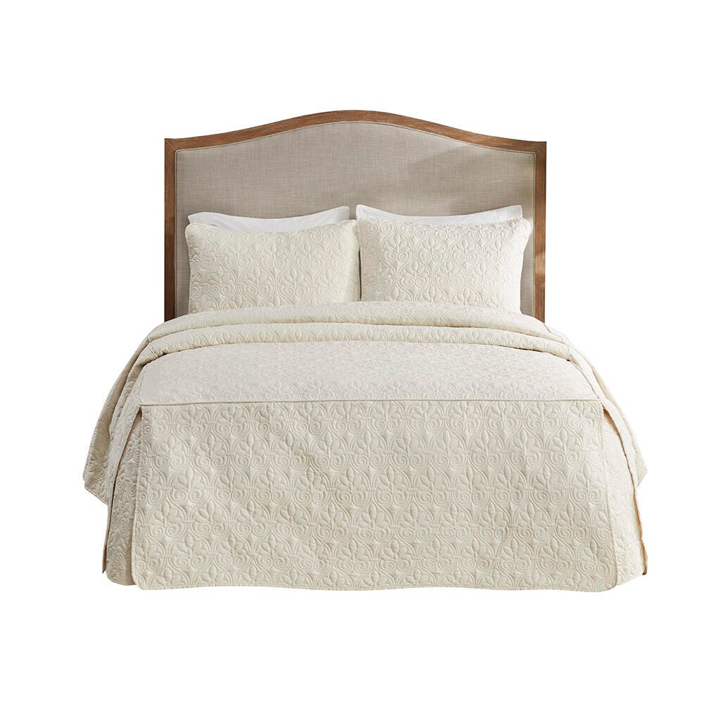Quebec King 3 Piece Split Corner Pleated Quilted Bedspread, Cream, rollover