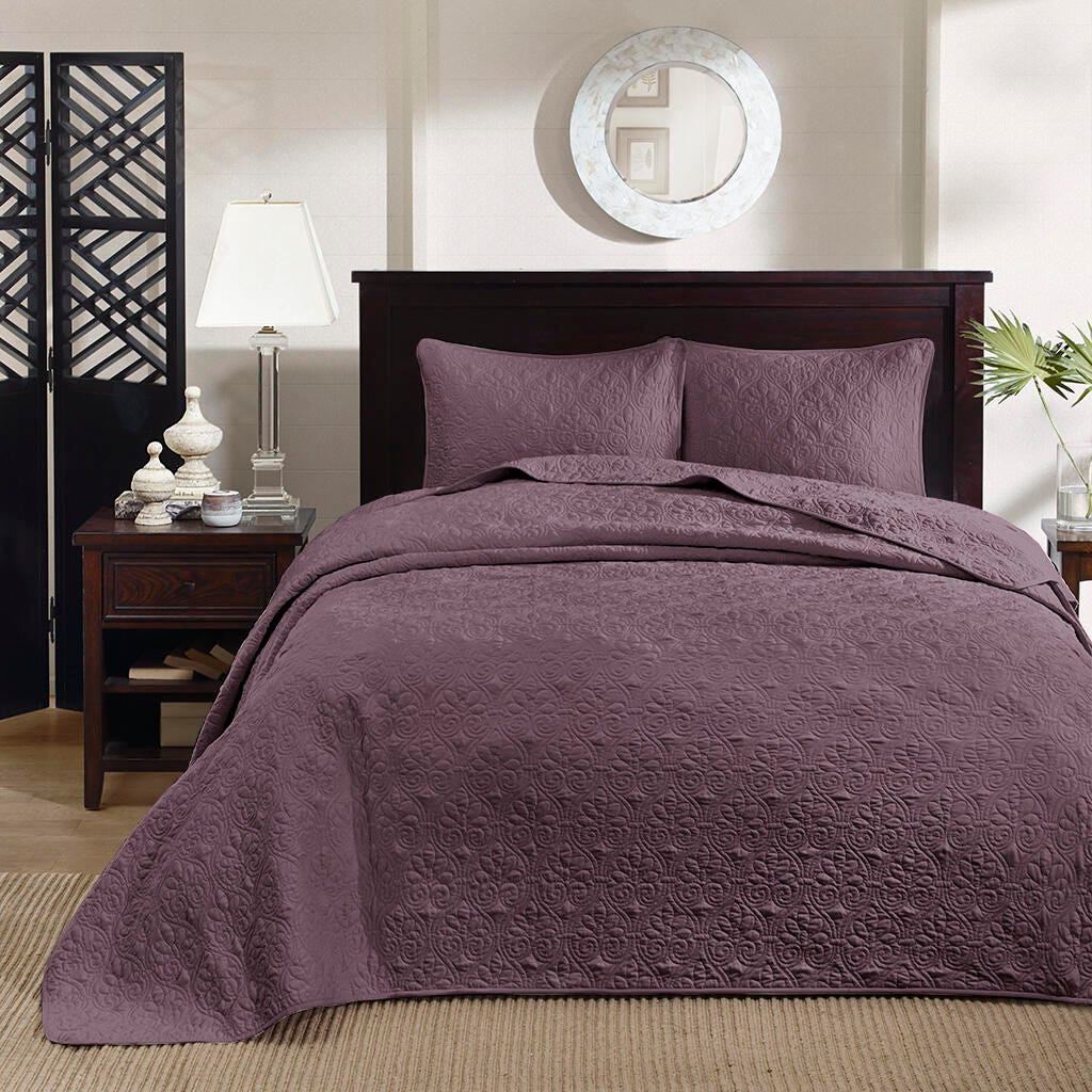 Quebec Queen Reversible Bedspread Set, Purple, large