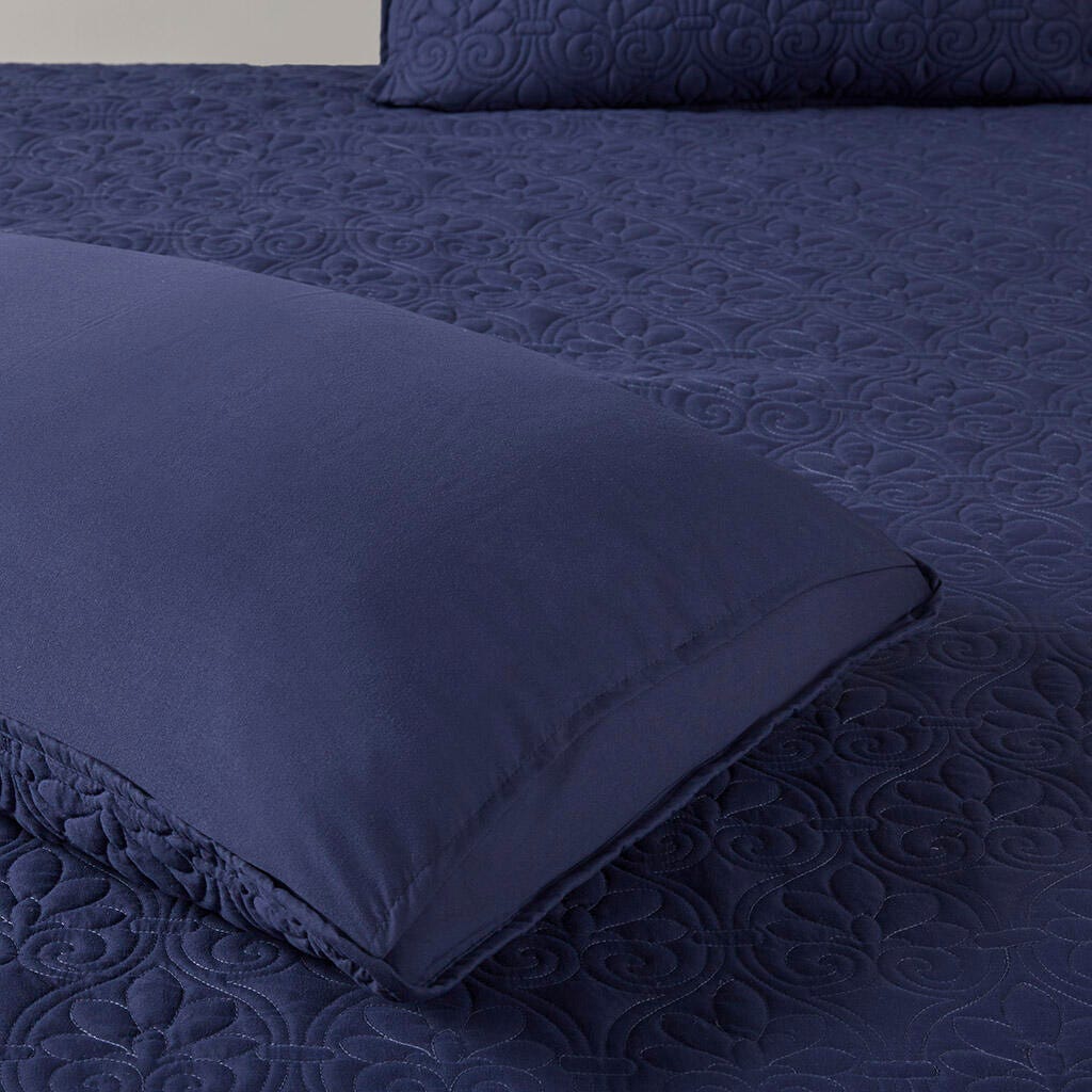 Quebec Queen 3 Piece Split Corner Pleated Quilted Bedspread, Navy, large