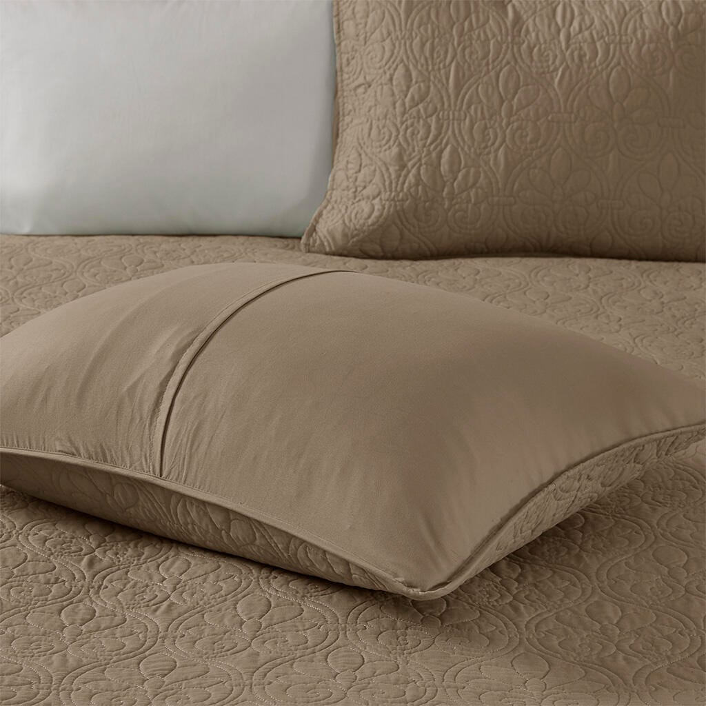 Quebec King/California King Reversible Quilt Set, Mocha, large