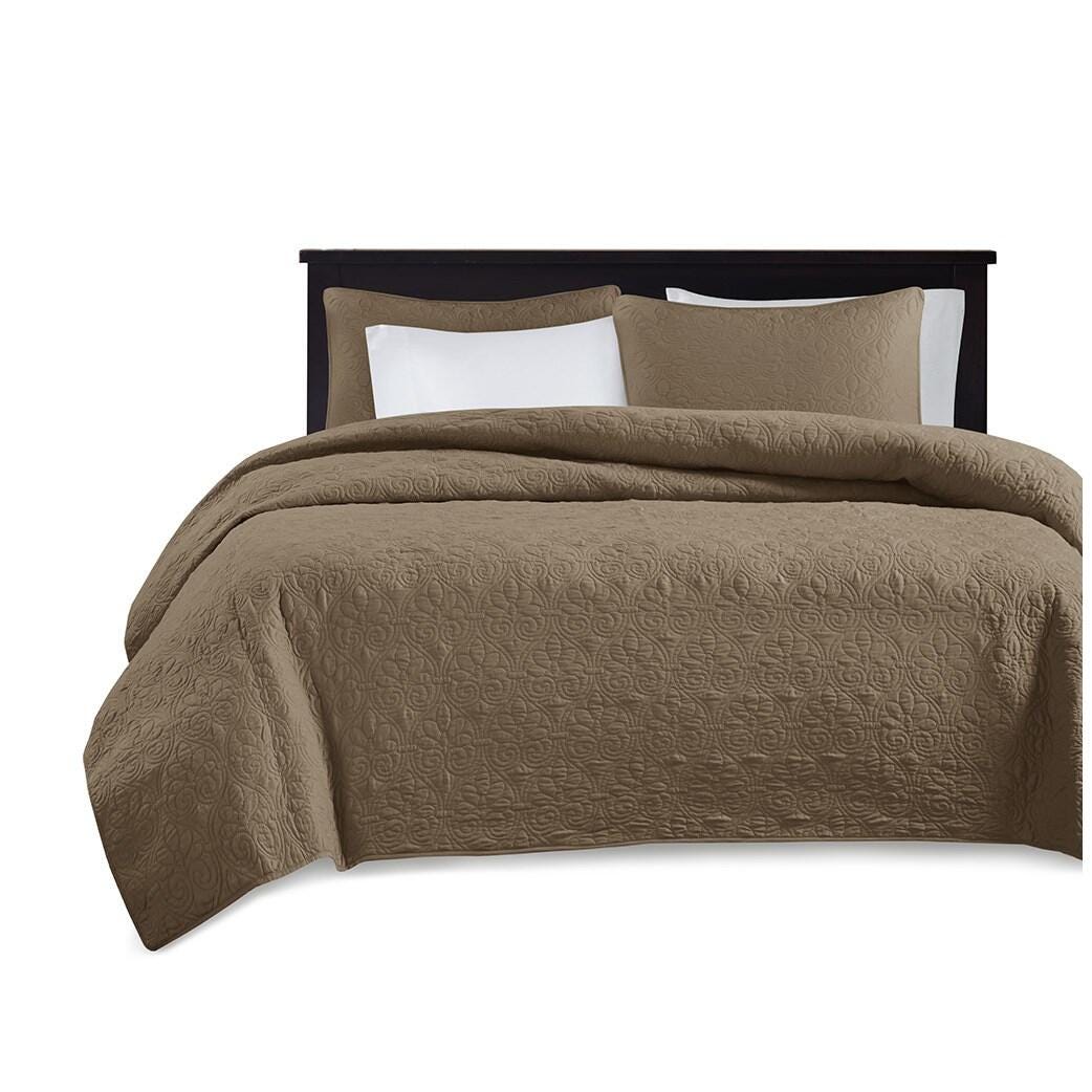Quebec King/California King Reversible Quilt Set, Mocha, rollover